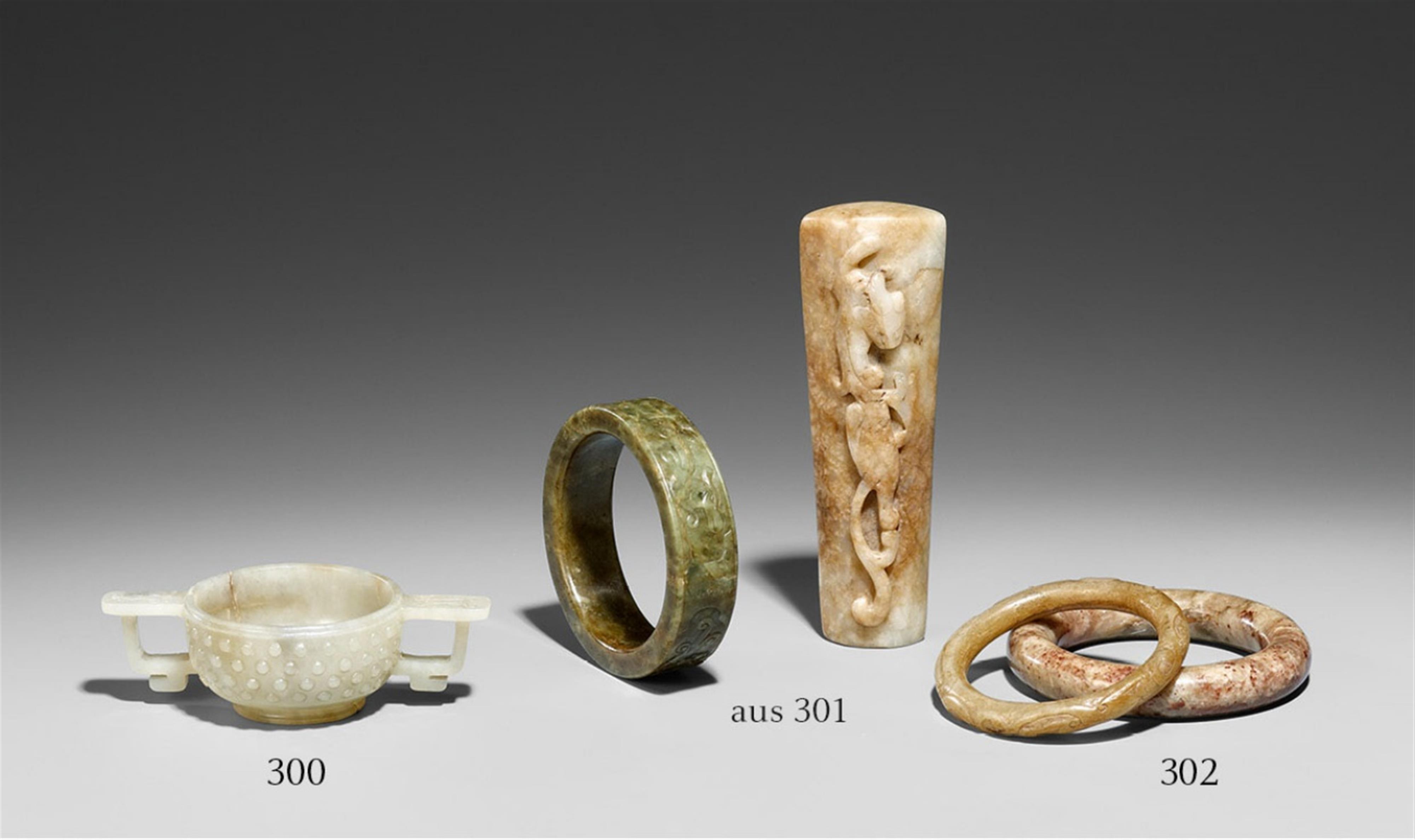 A group of five jade objects - image-1