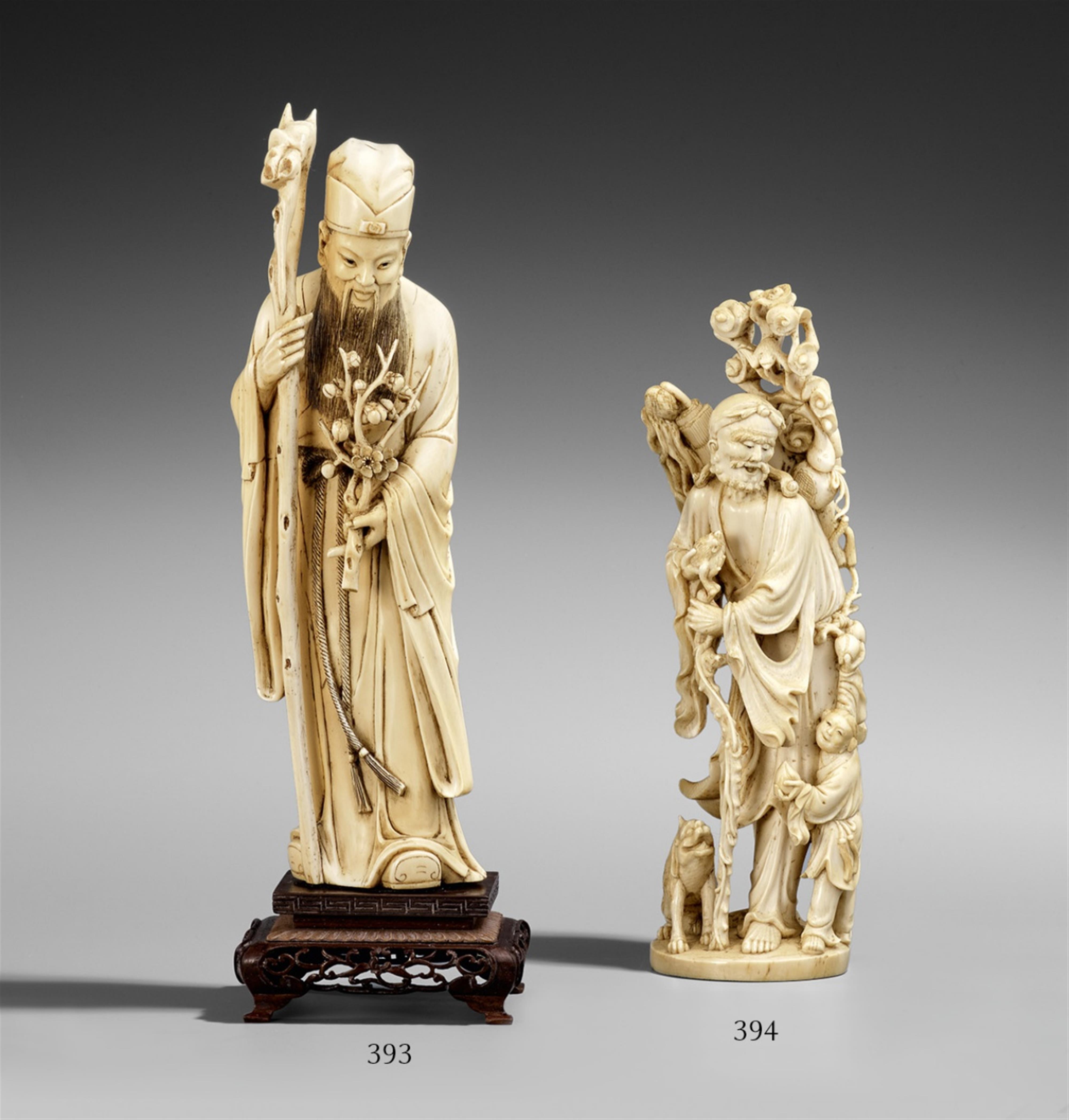 An ivory figure of a standing immortal. Around 1900 - image-1