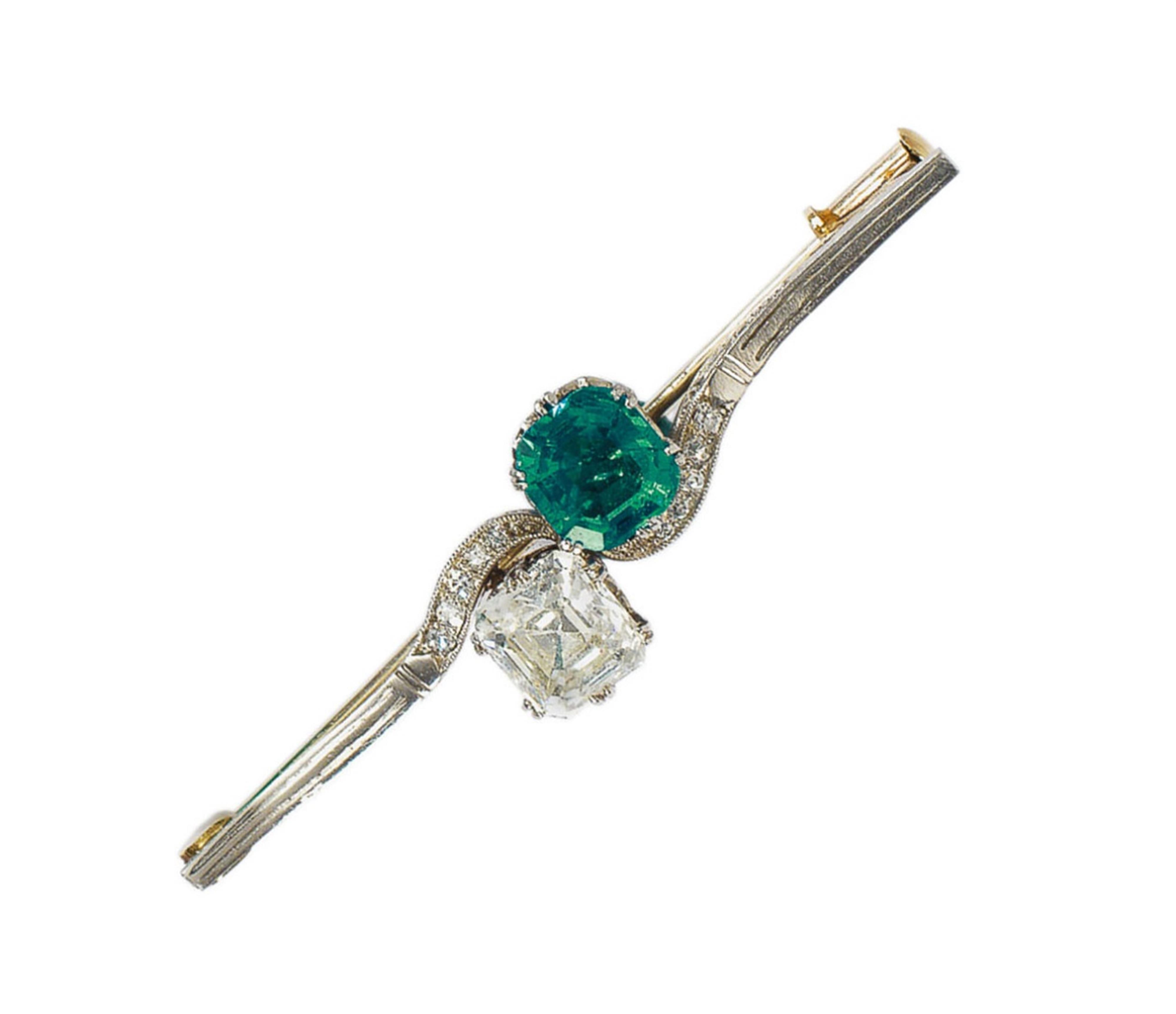 A 14k white gold toi-et-moi pin brooch. - image-1