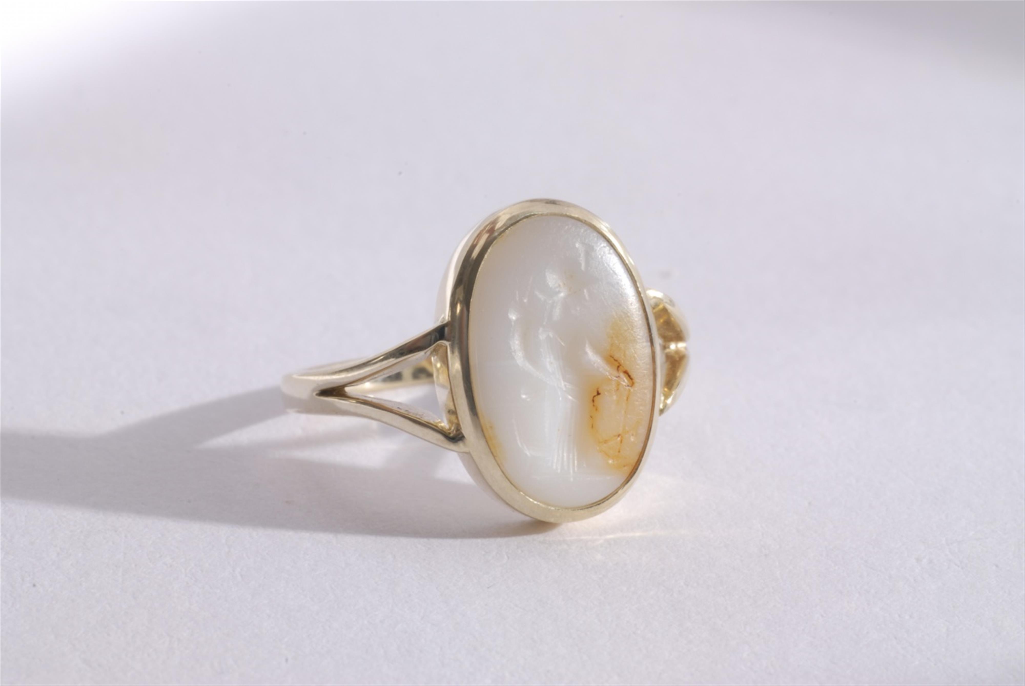 A 14k gold ring with a Roman intaglio. - image-1