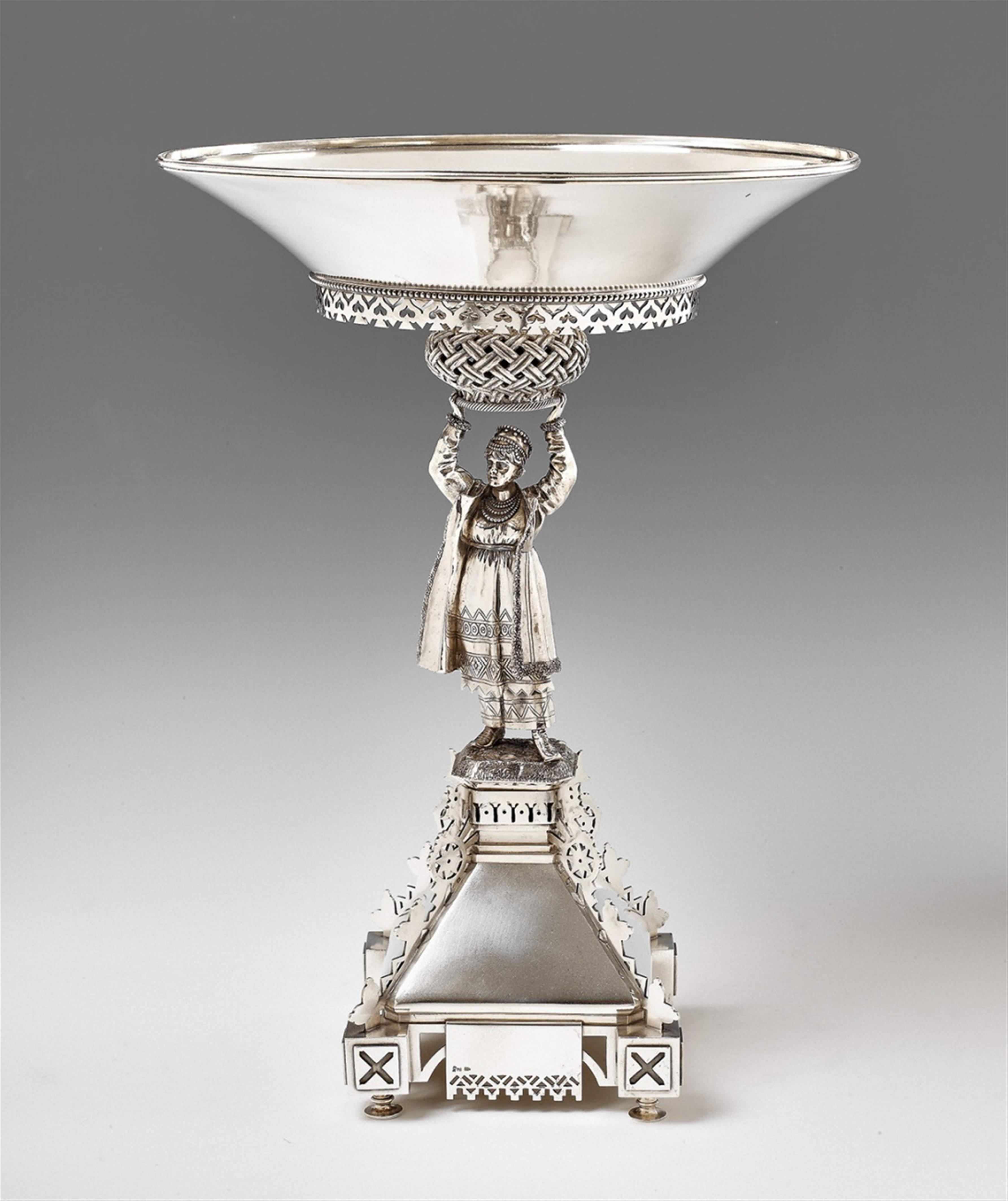 A St. Petersburg silver table centrepiece - image-1