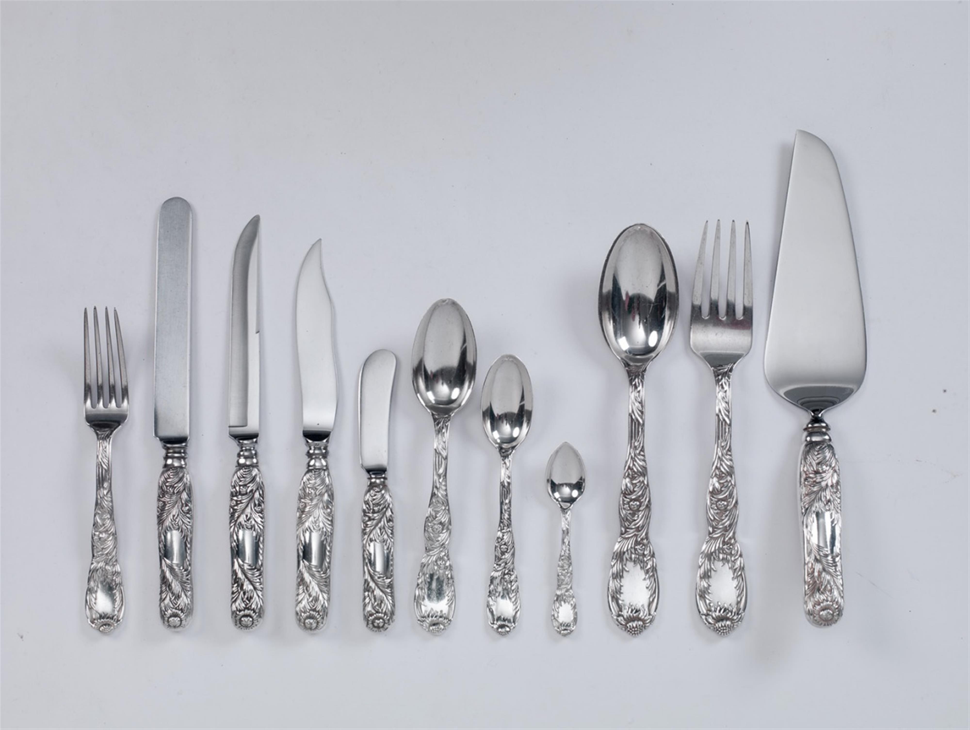 A Tiffany silver "Chrysanthemum" design cutlery set - image-1