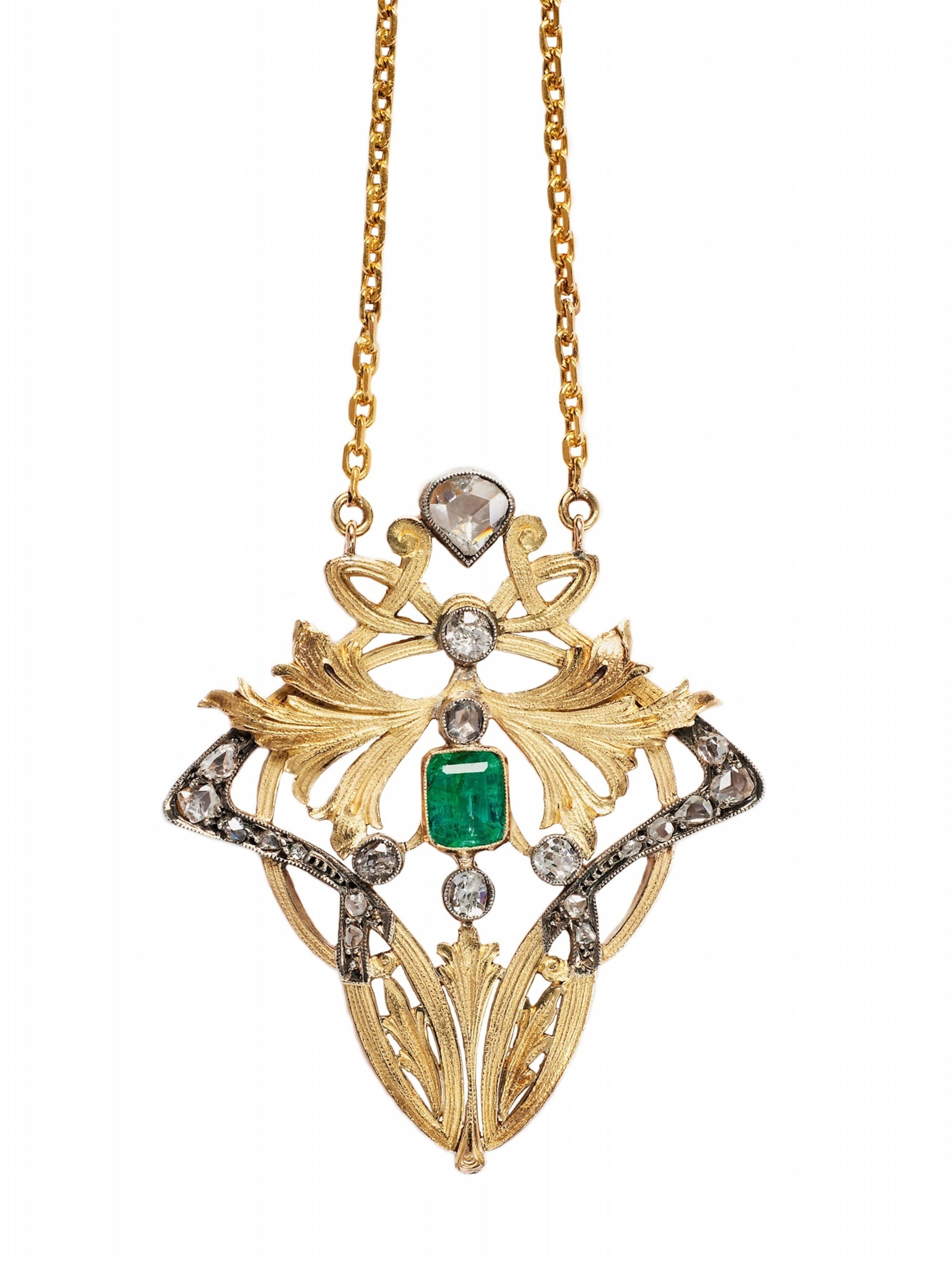 An 18k gold, silver and emerald Jugendstil pendant. - image-1