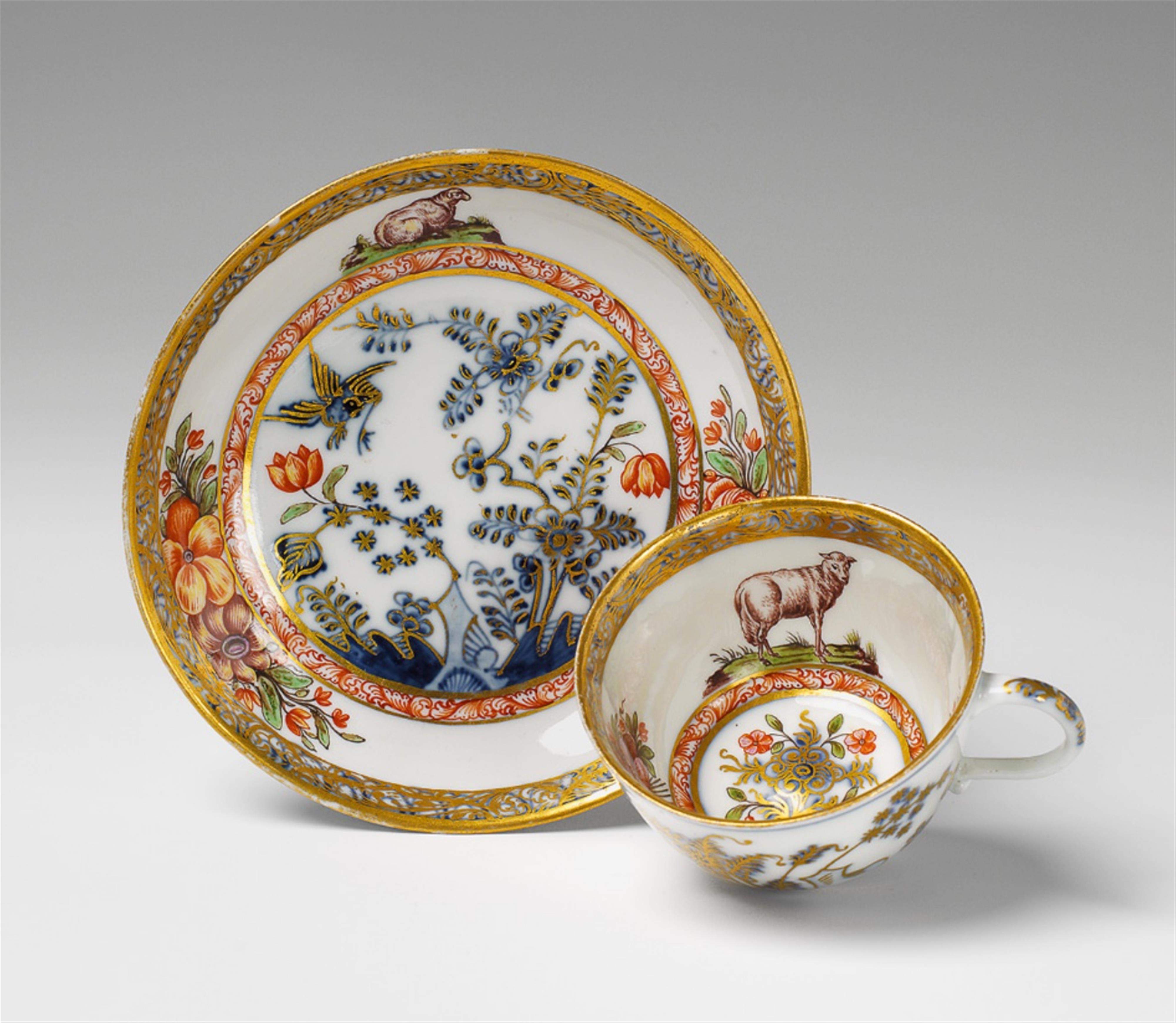 A Meissen porcelain cup with bird and rock decor by a "hausmaler". - image-1