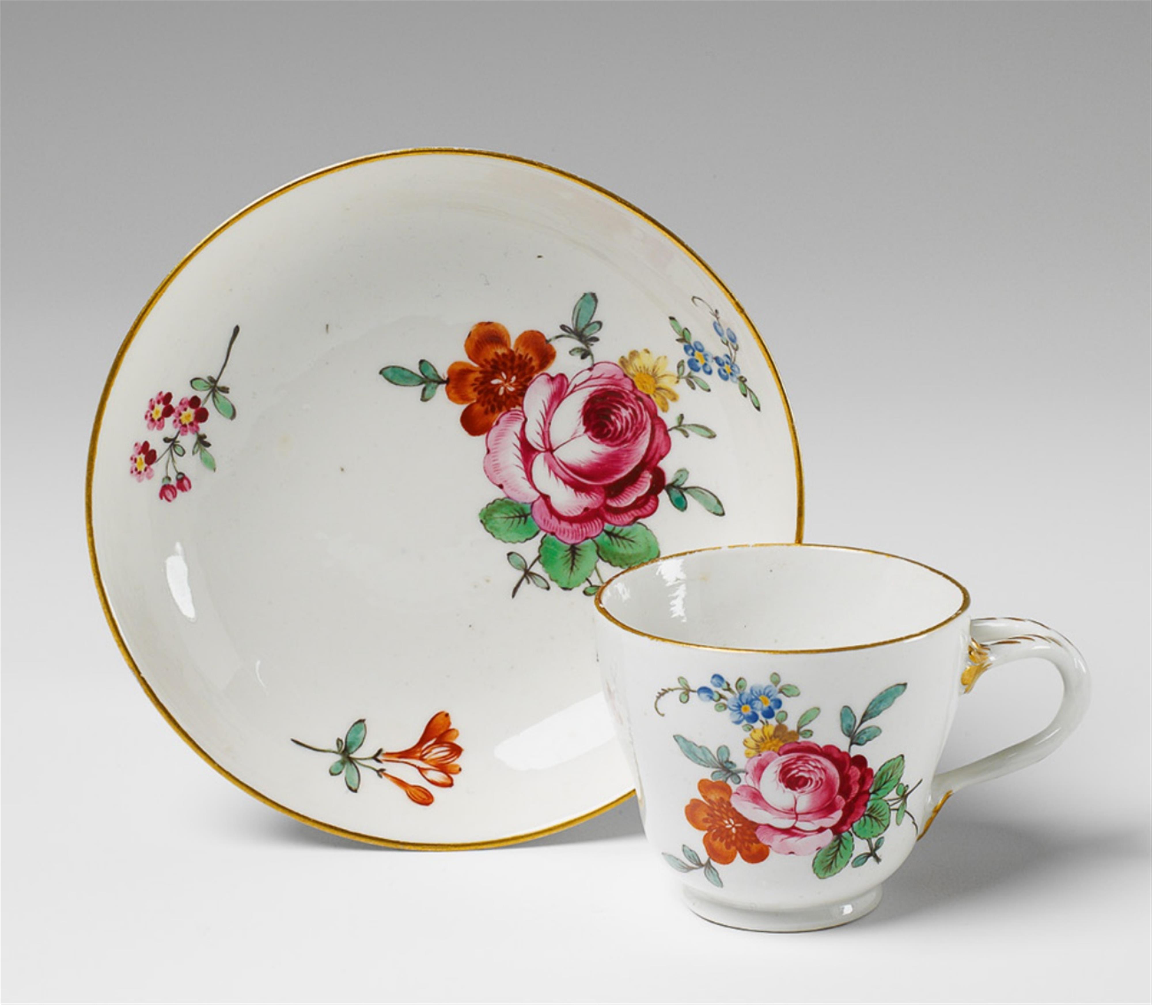A Gardner manufactory porcelain cup and saucer in Sèvres form. - image-1