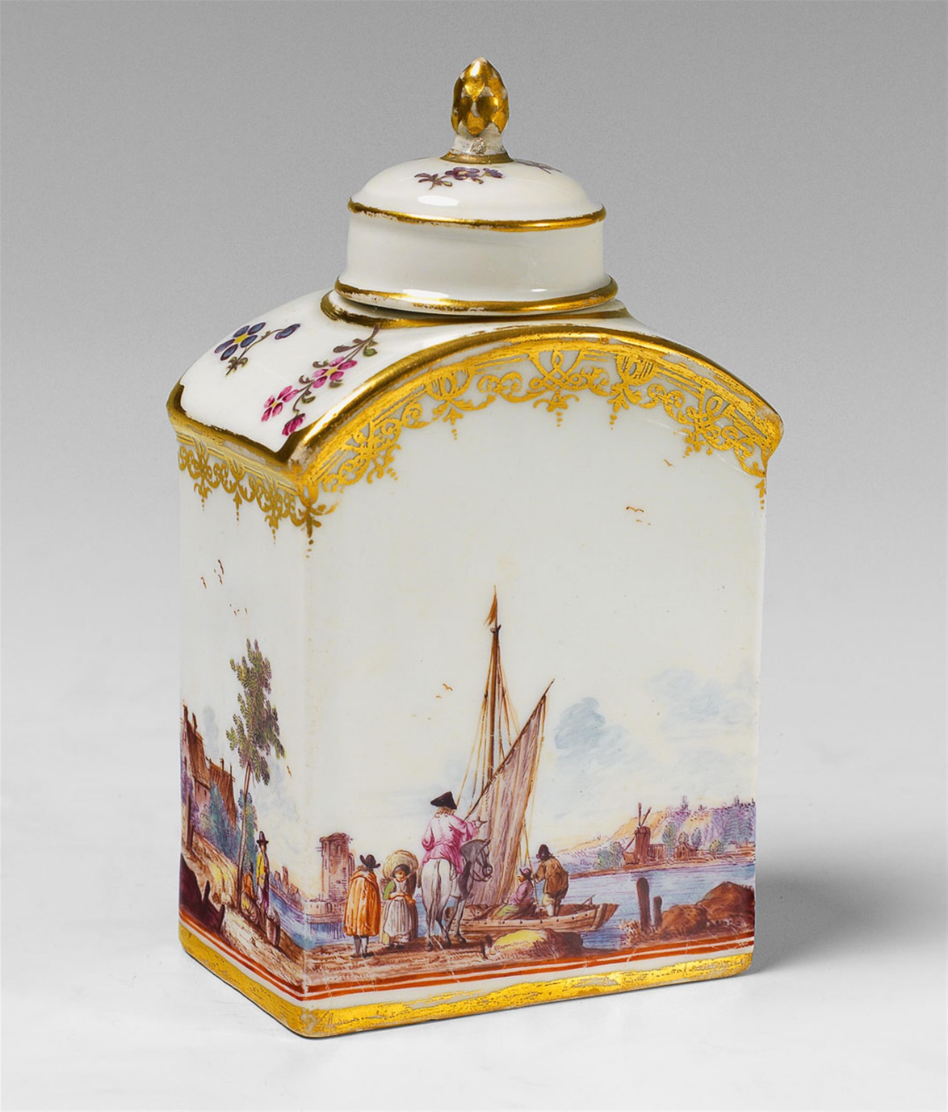 A Meissen porcelain tea caddy with "kauffahrtei" scenes. - image-1