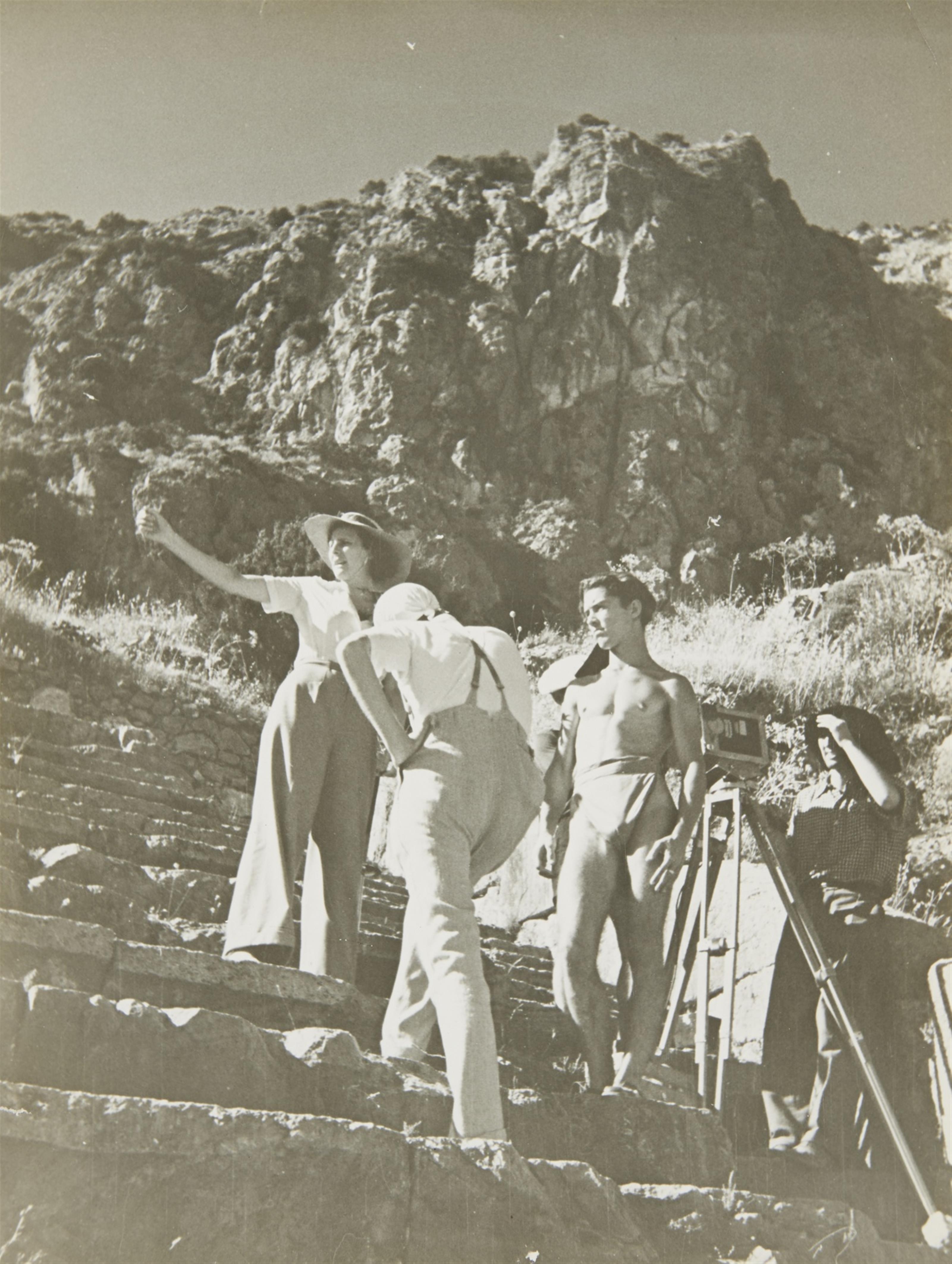 Diverse Photographen - Leni Riefenstahl beim Dreh des "Olympia"-Films (Leni Riefenstahl during the filming of "Olympia") - image-9