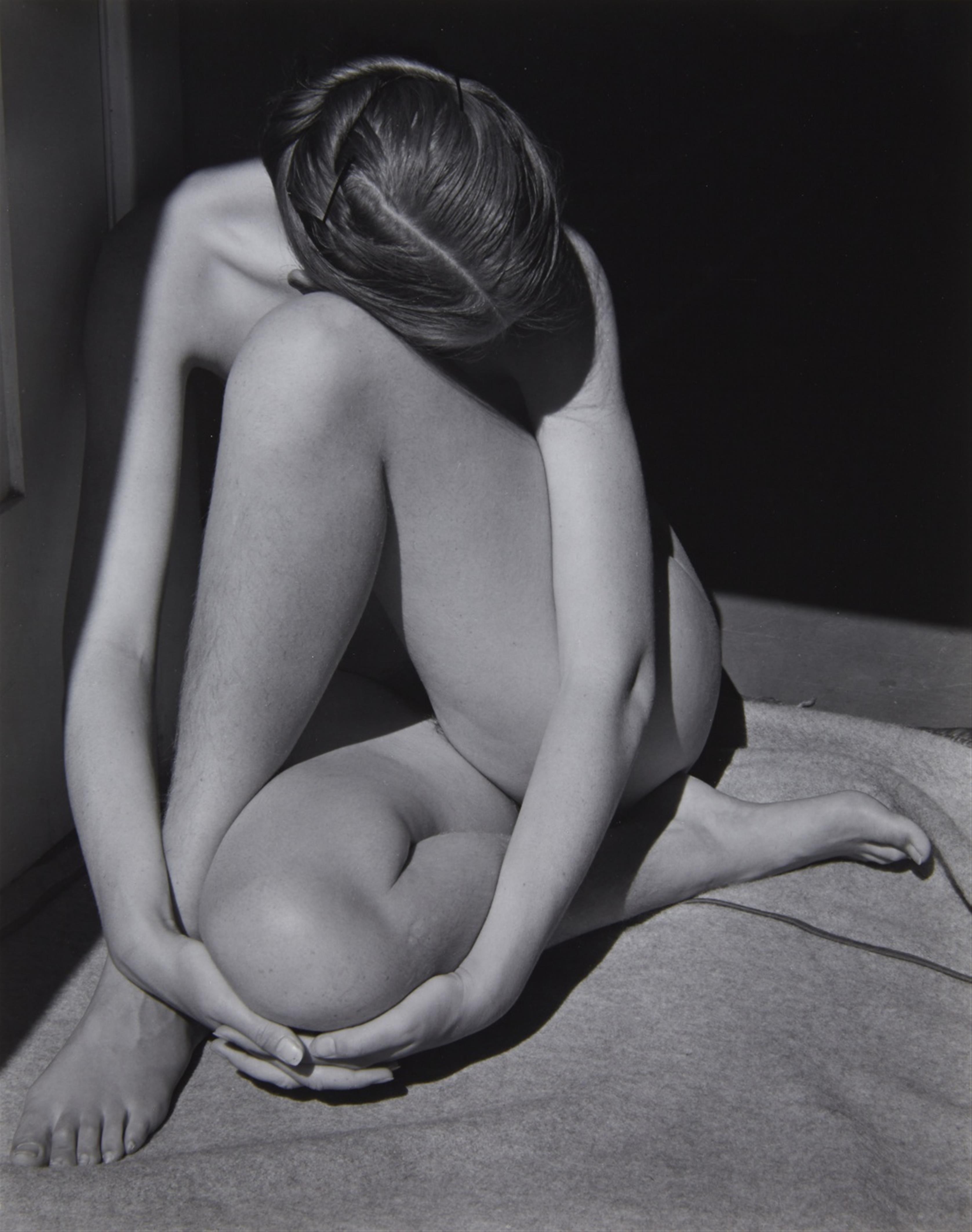 Edward Weston - Nude (Charis in Doorway, Santa Monica) - image-1