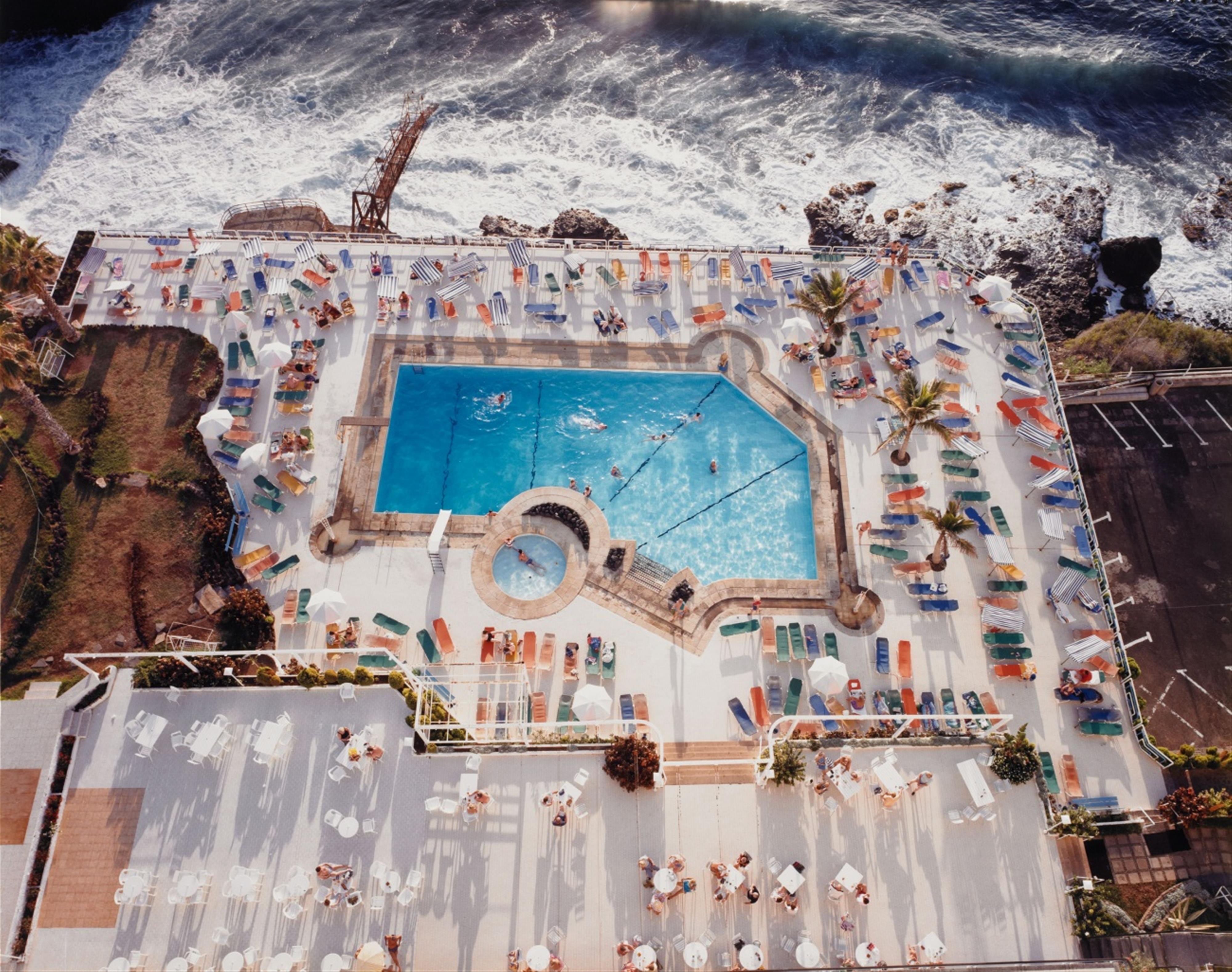 Andreas Gursky - Schwimmbad/Teneriffa - image-1
