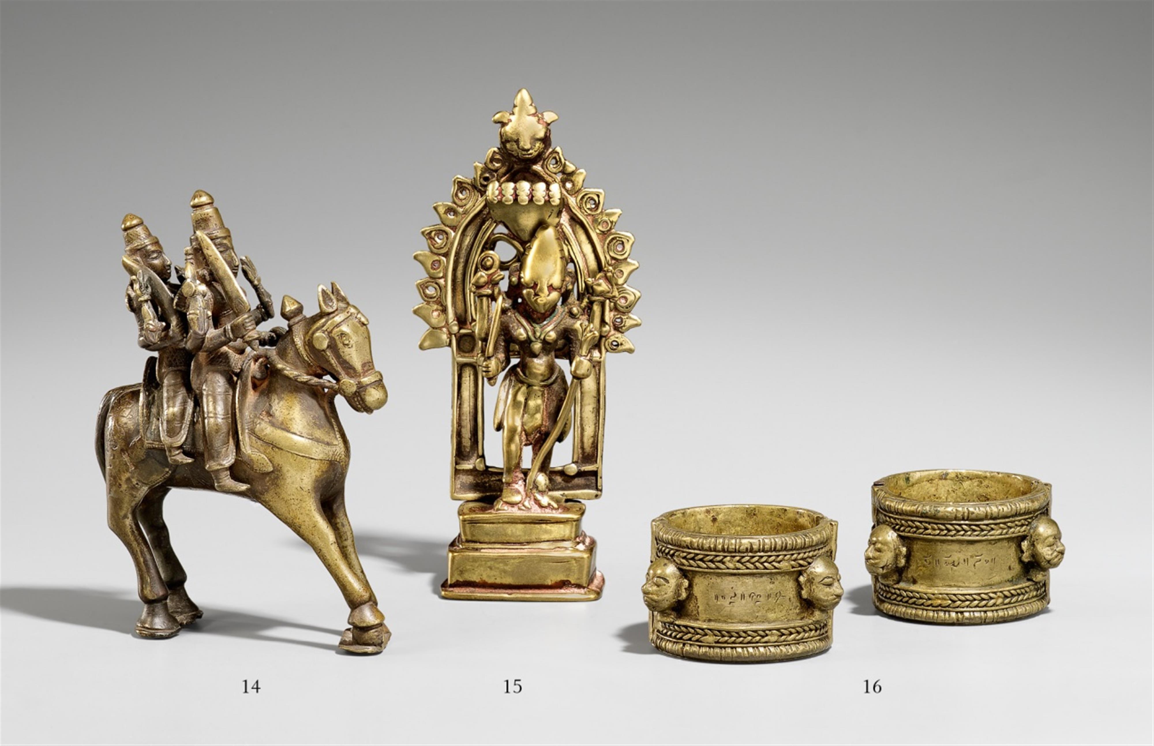 A Maharashtra brass Durga altar. 18th/19th century - image-1
