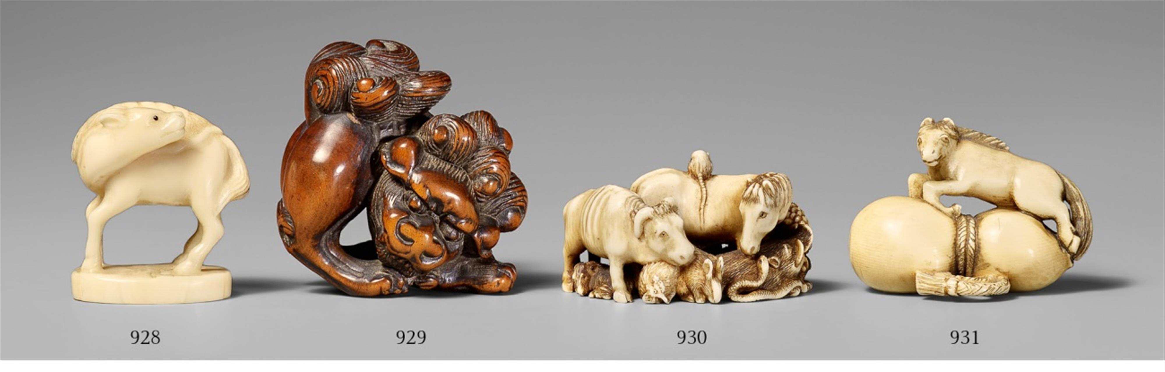 An ivory netsuke of the twelve zodiacal animals. Late 19th century - image-1