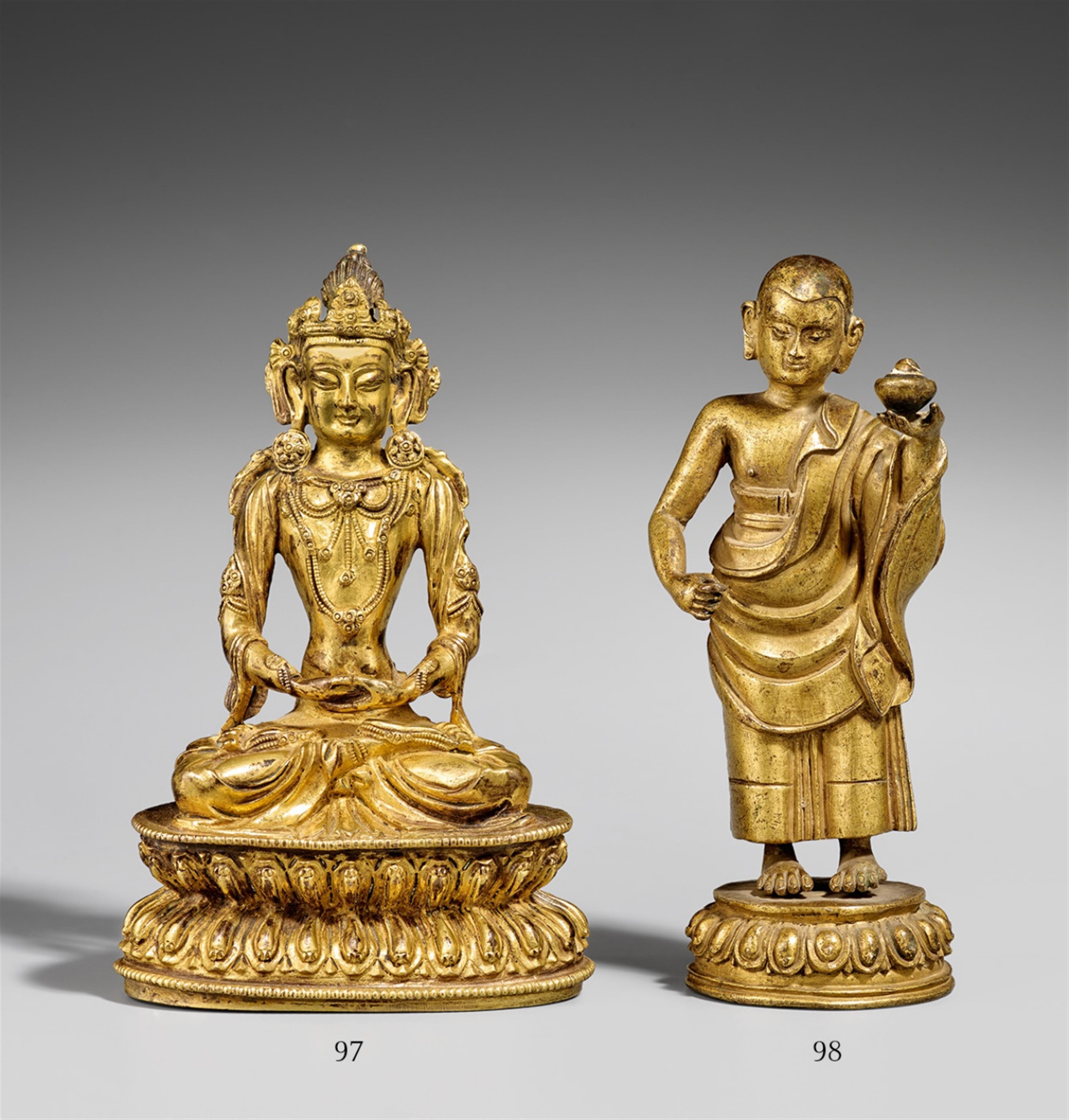 A Tibetan gilt bronze figure of Maudgalyayana. 18th century - image-1