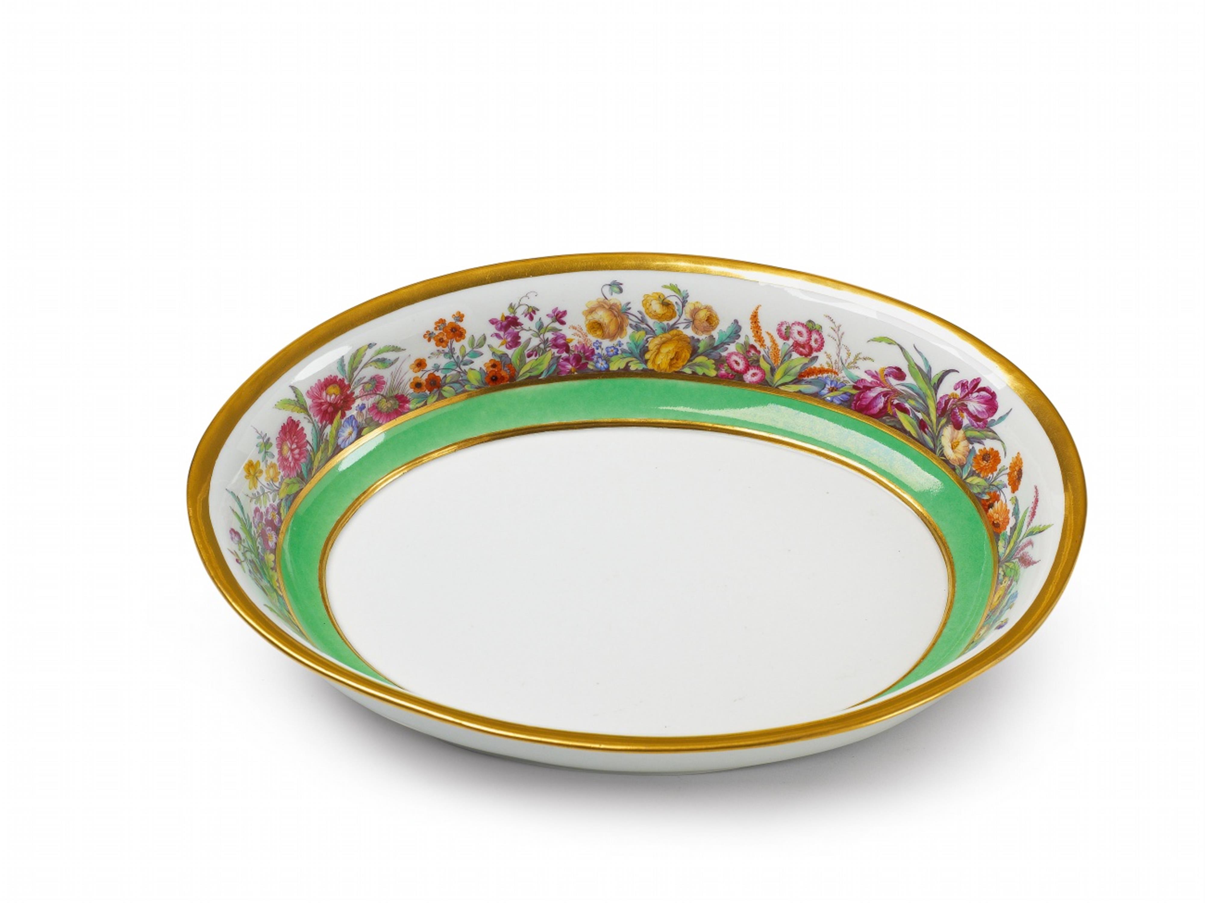 A Berlin KPM porcelain bowl with "fleurs en terrasse" - image-2