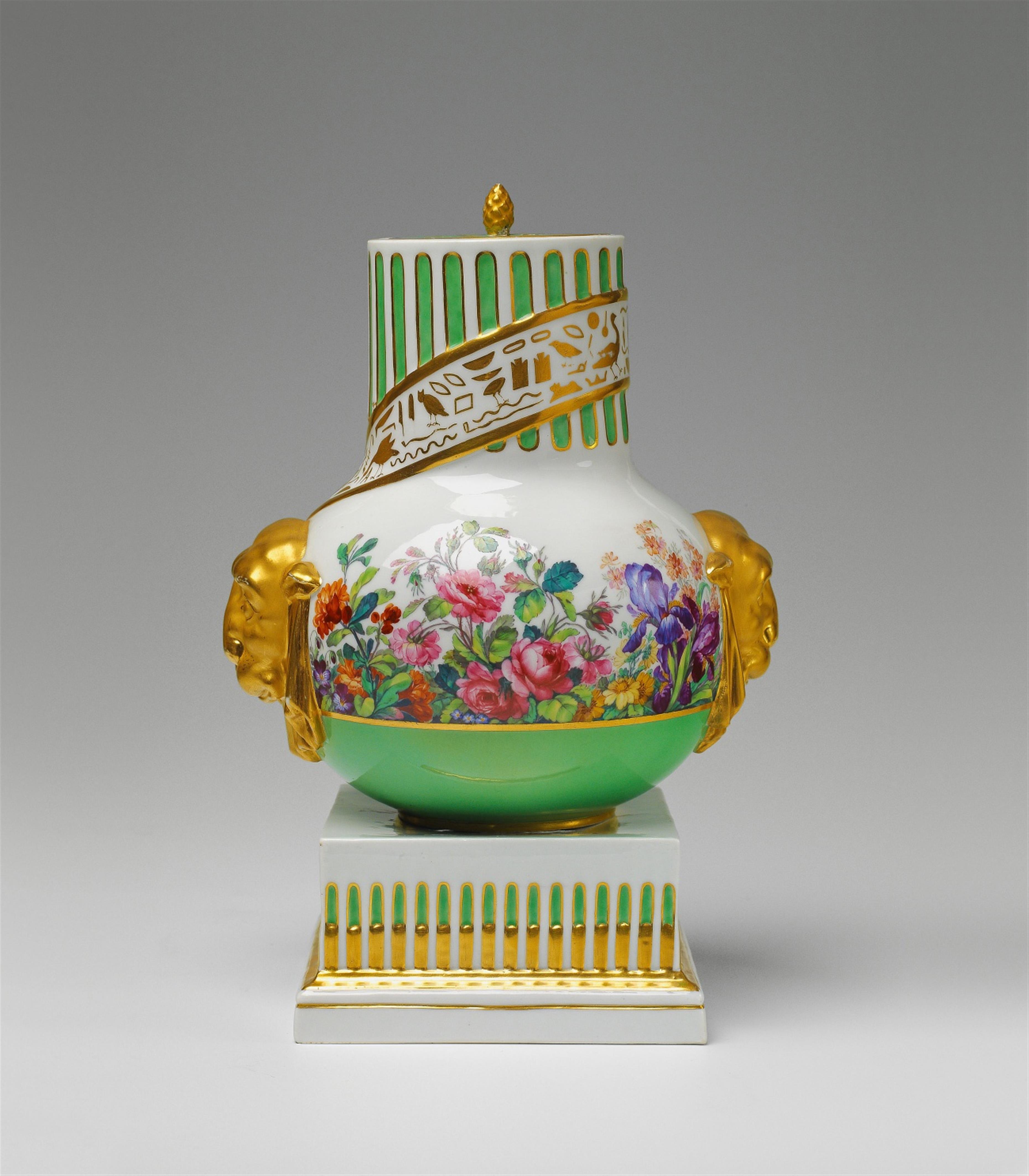 A Berlin KPM porcelain potpourri vase with "fleurs en terrasse" - image-1