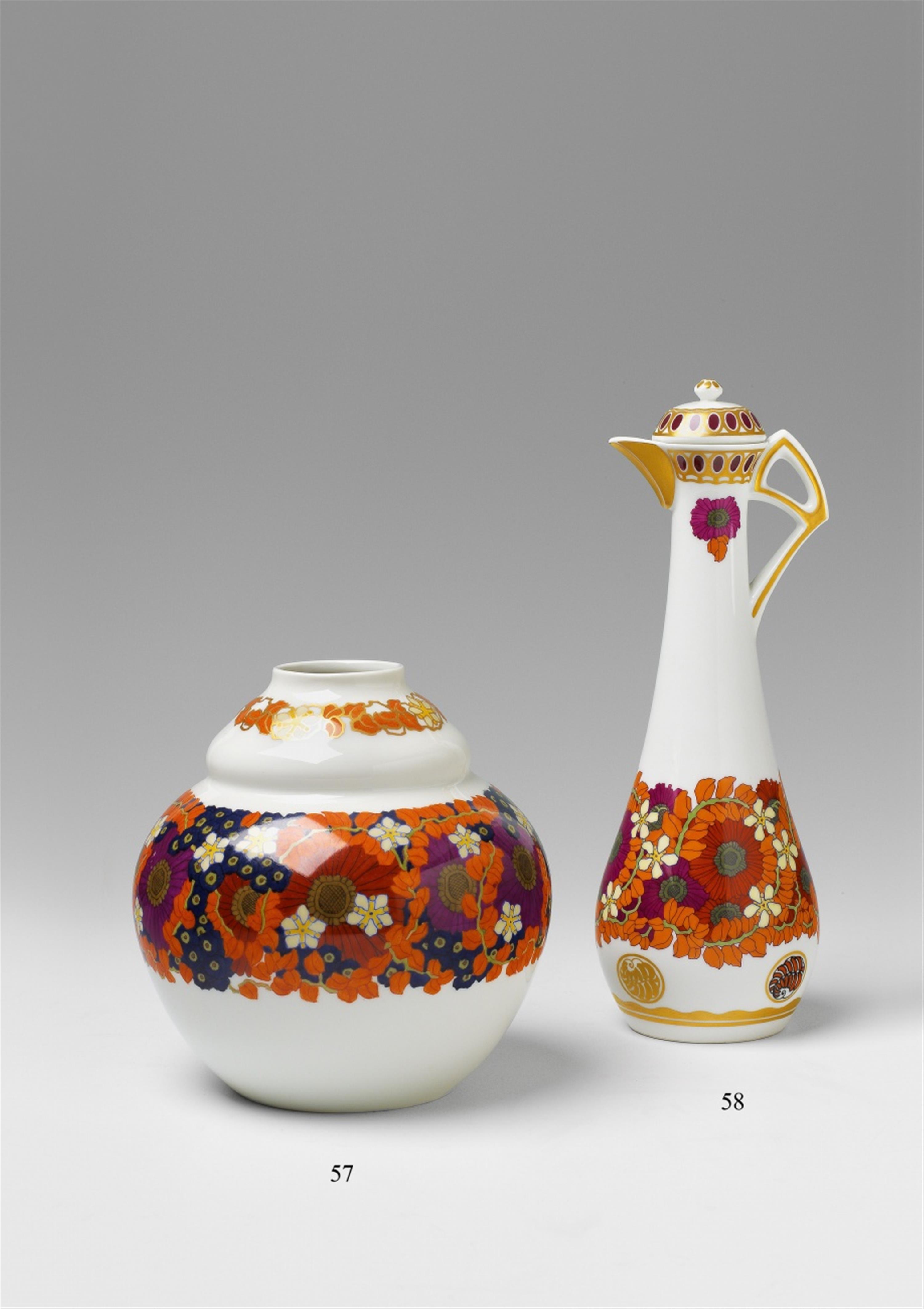 Vase mit Blumendekor - image-1