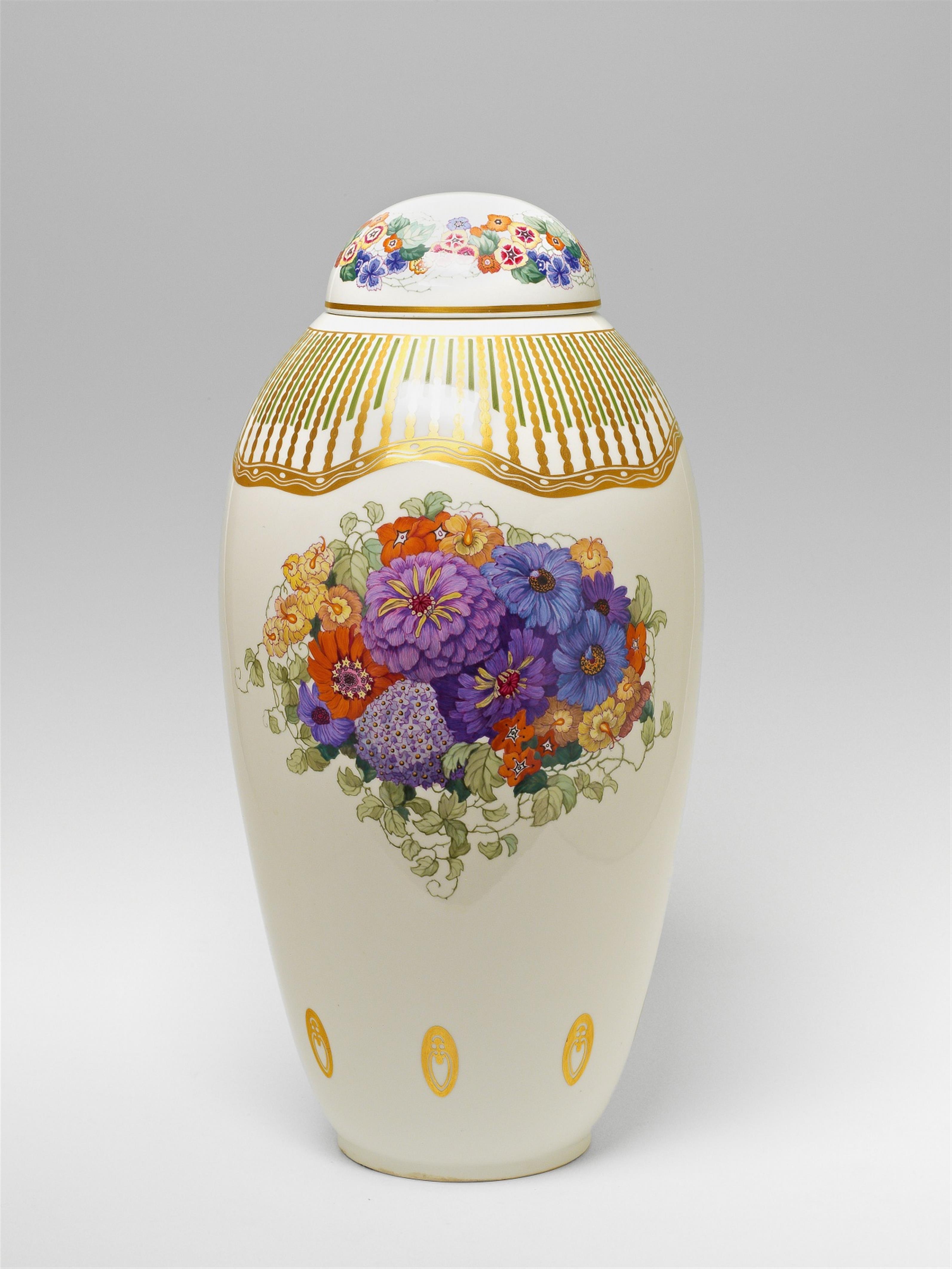 A monumental Berlin KPM porcelain vase with floral decor - image-1