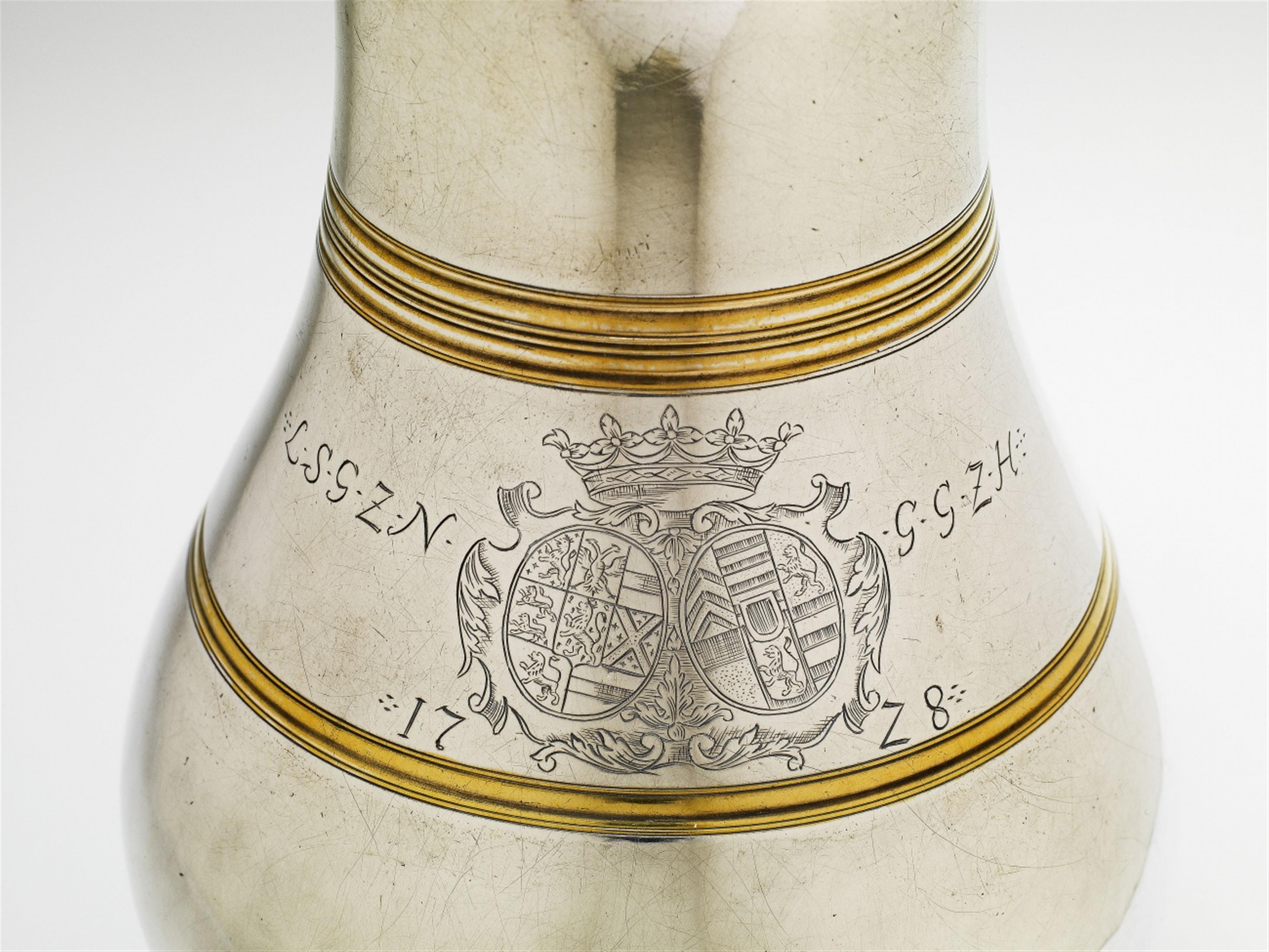 An important partially gilt Augsburg silver communion jug made for the counts of Nassau-Saarbrücken - image-4