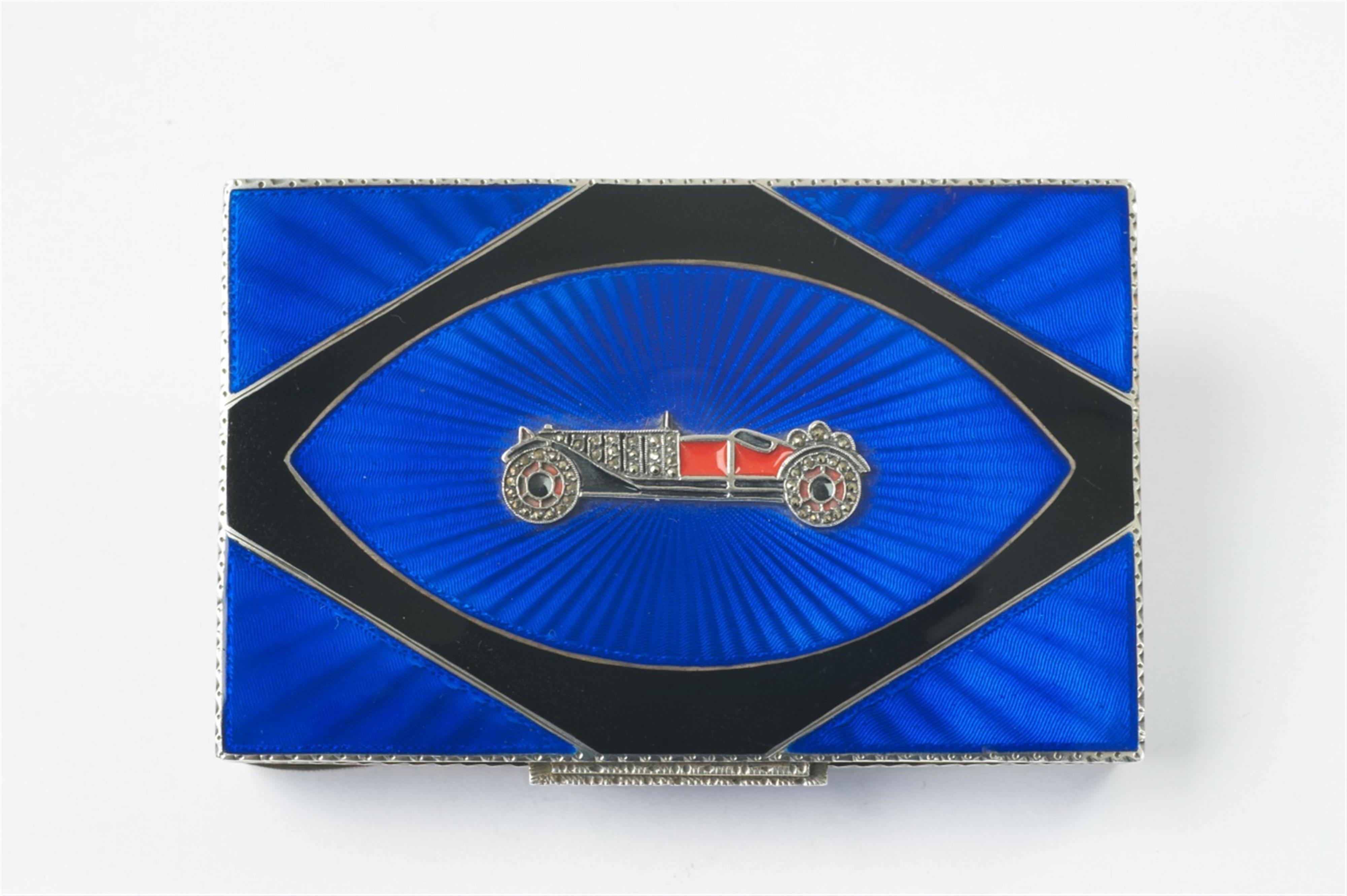 An gilt Sterling silver, enamel and marcasite Art Deco calling card case - image-2