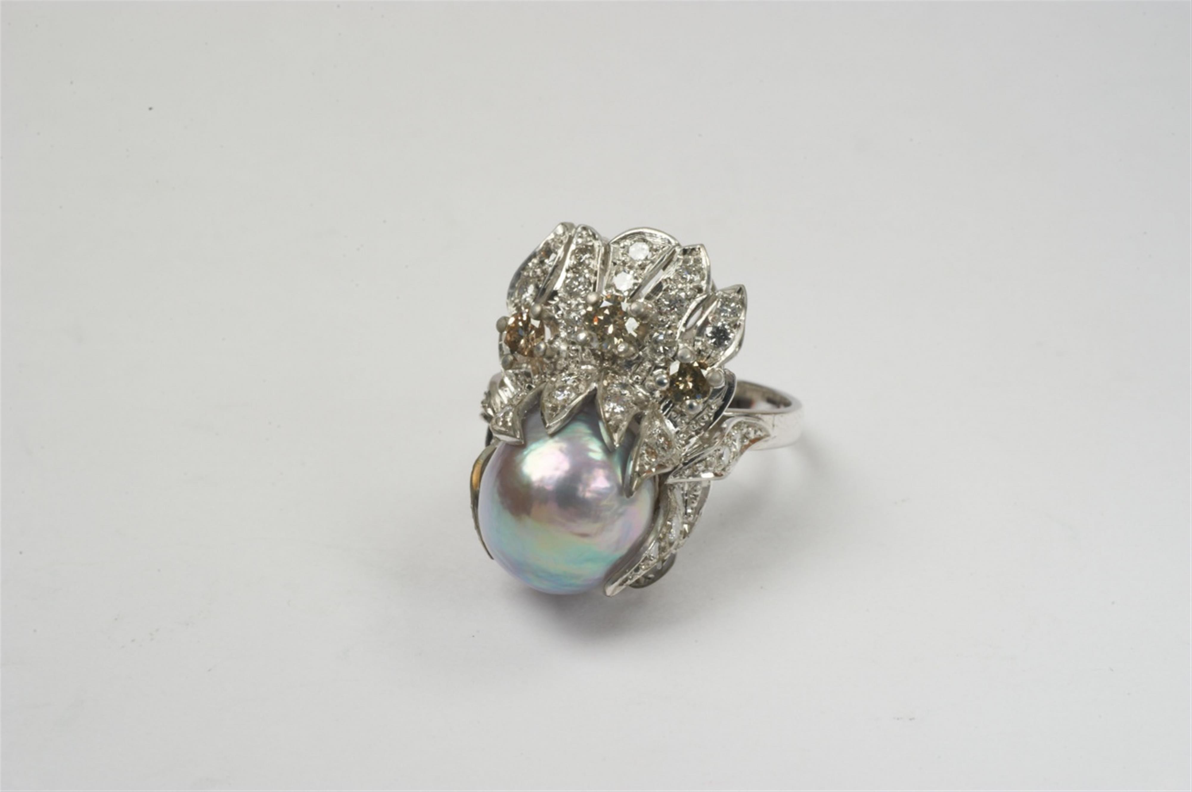 A 14k white gold, diamond and grey-brown freshwater pearl ring - image-1