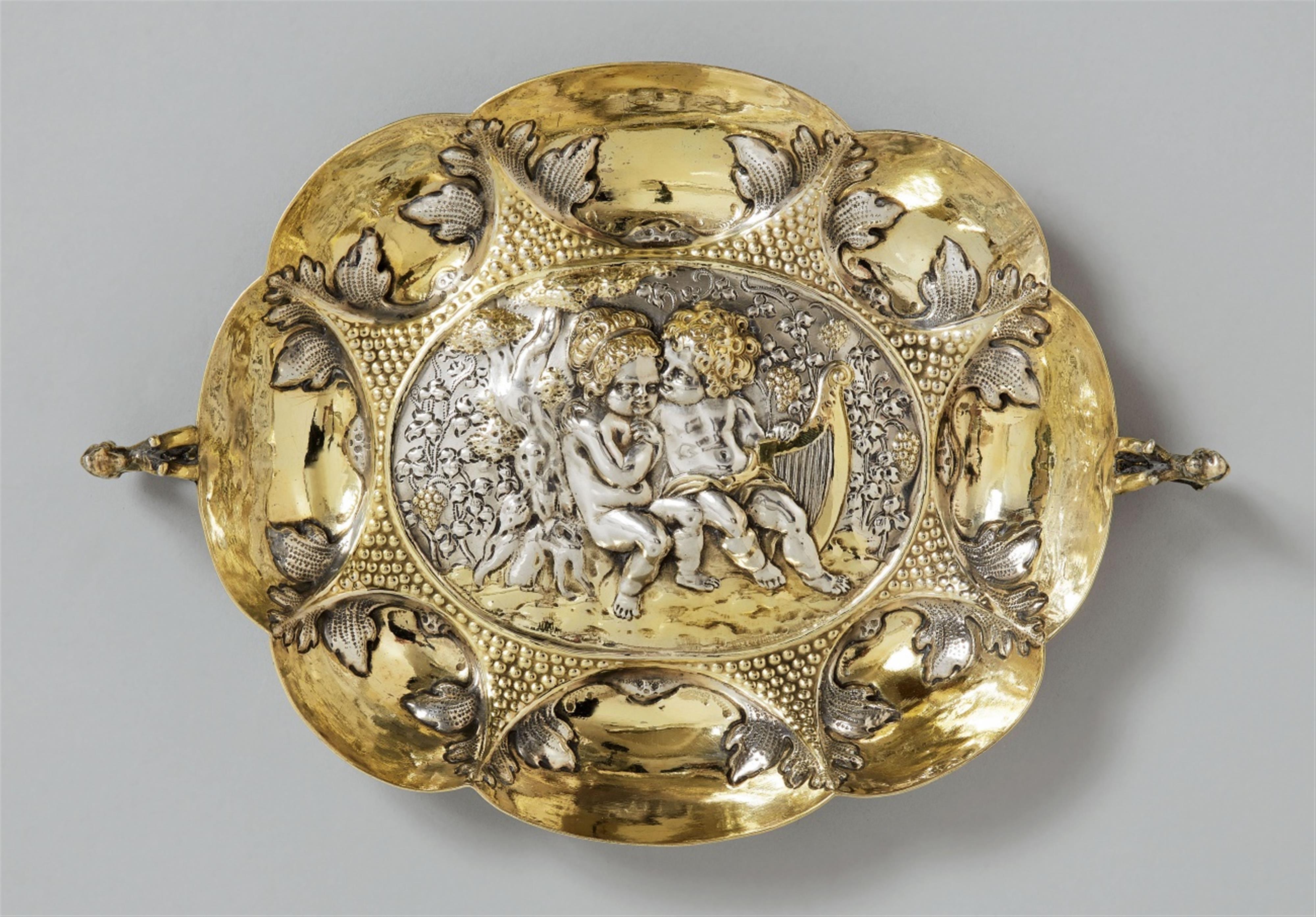 A large, partially gilt Augsburg silver wine tasting dish. Marks of Johannes I Mayr, 1673 - 77. - image-1