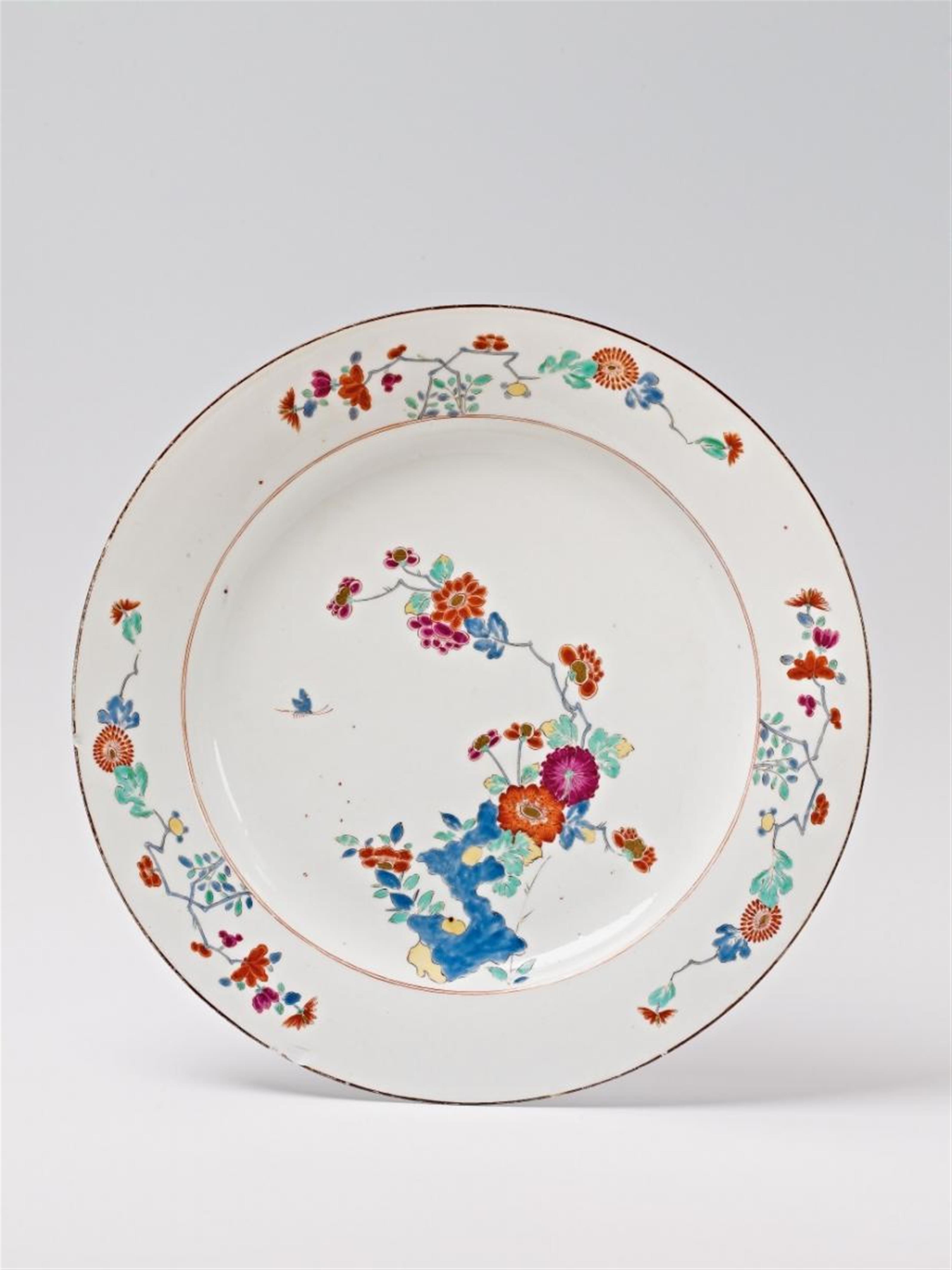 A Meissen porcelain dish decorated in the Kakiemon style with gilding. - image-1