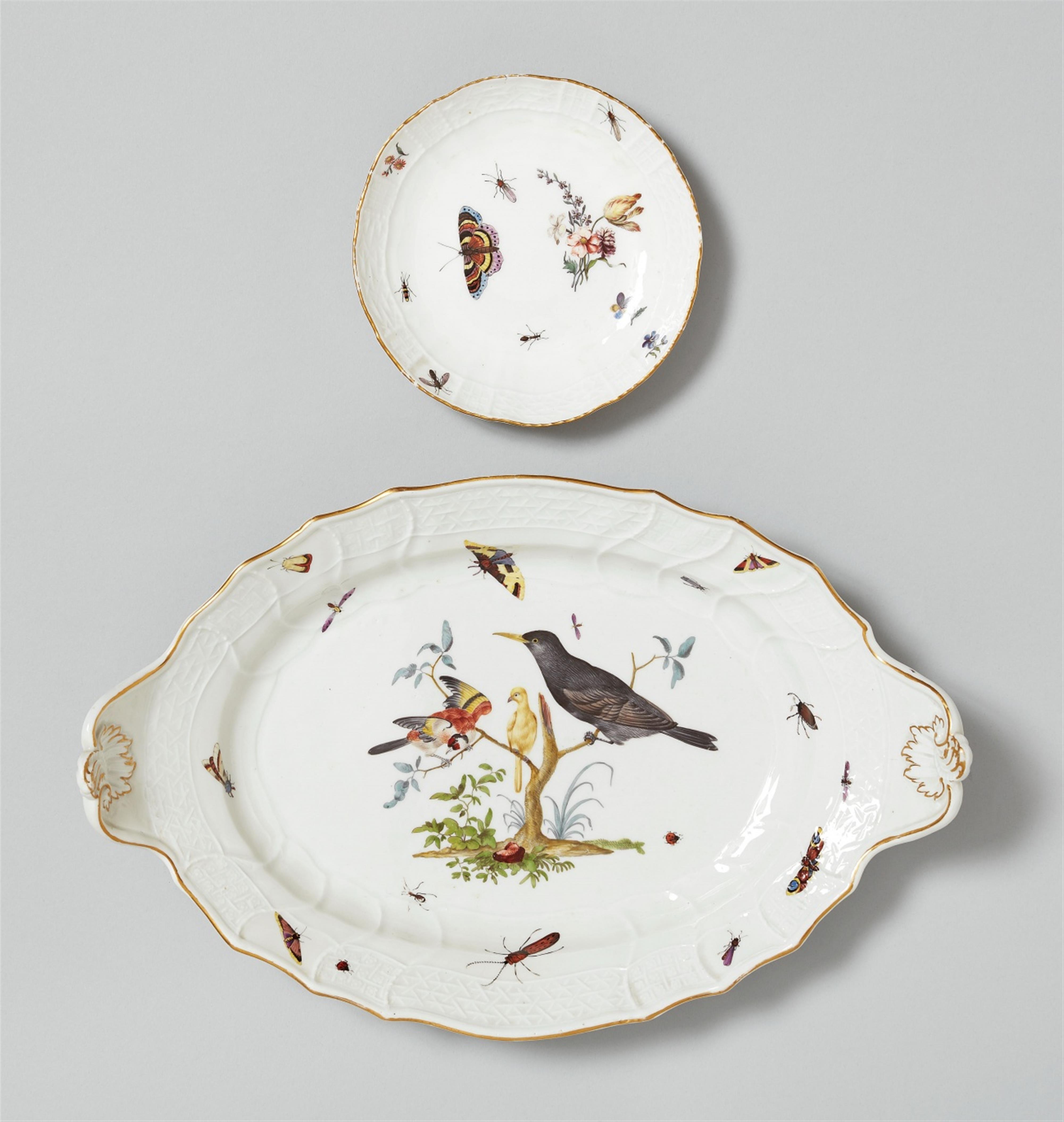 A Meissen porcelain platter with bird decor - image-1