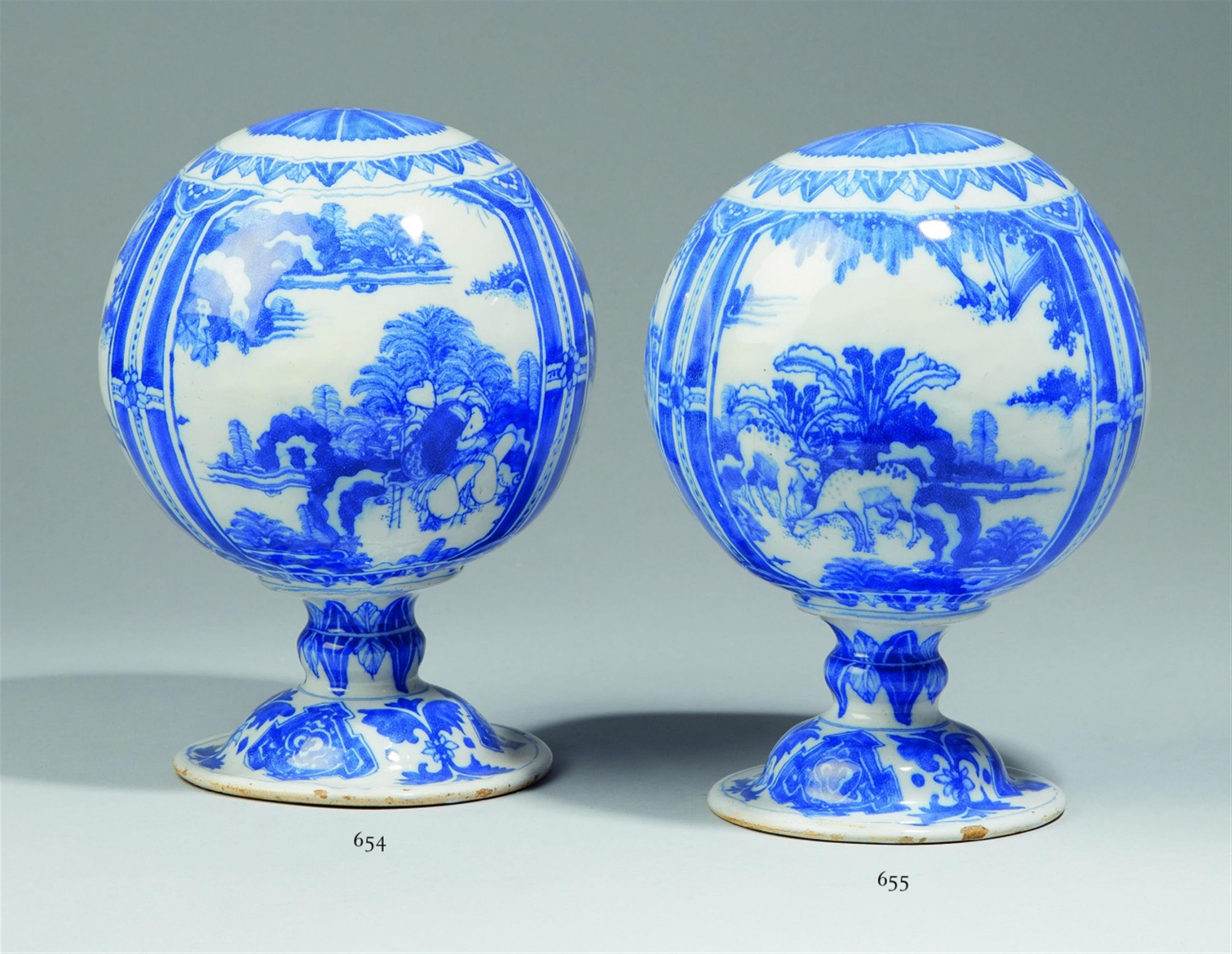 A rare Delft or Frankfurt faience wig stand with chinoiserie decor - image-1