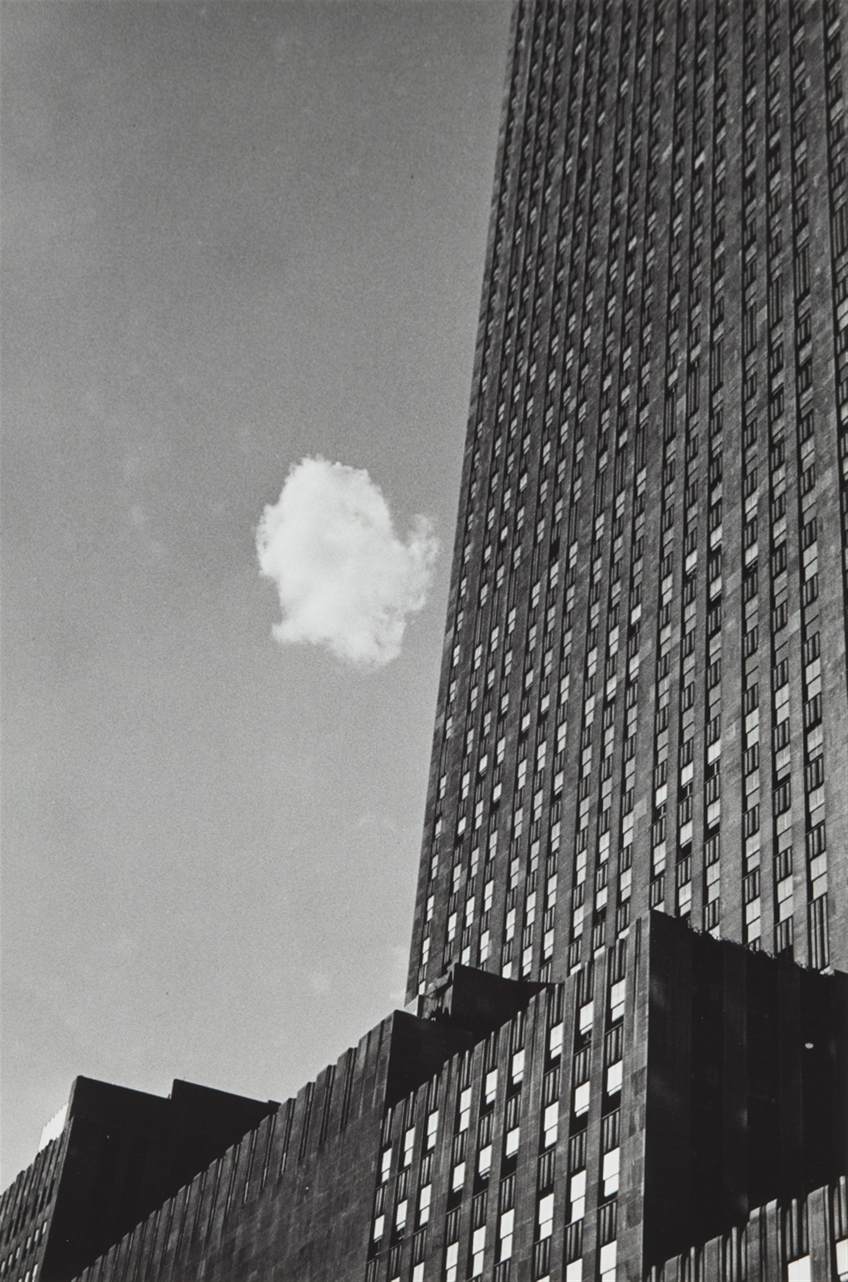 André Kertész - Lost Cloud, New York - image-1