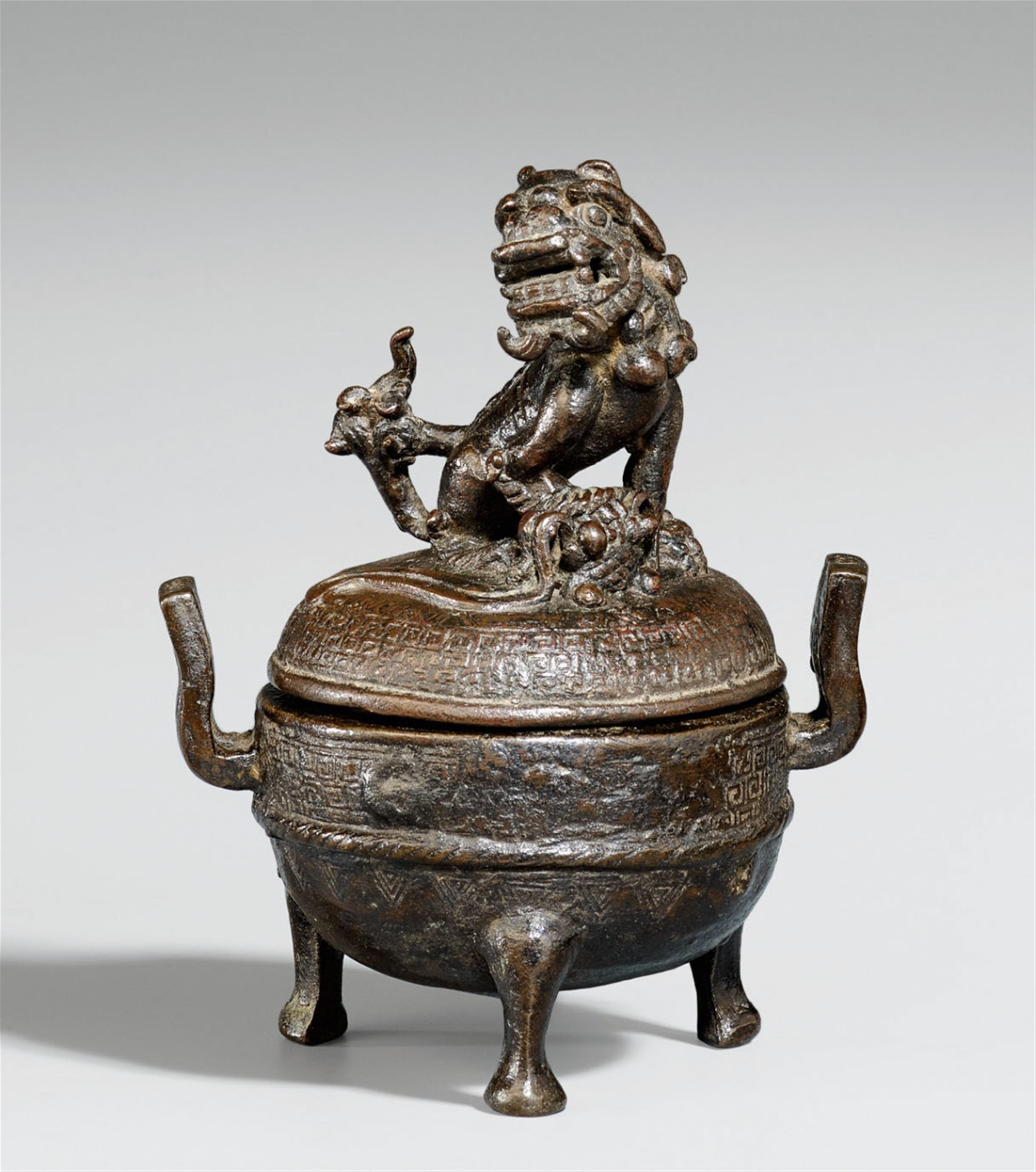 Kleiner Weihrauchbrenner. Bronze. Song-/Yuan-Zeit, 12./14. Jh. - image-1