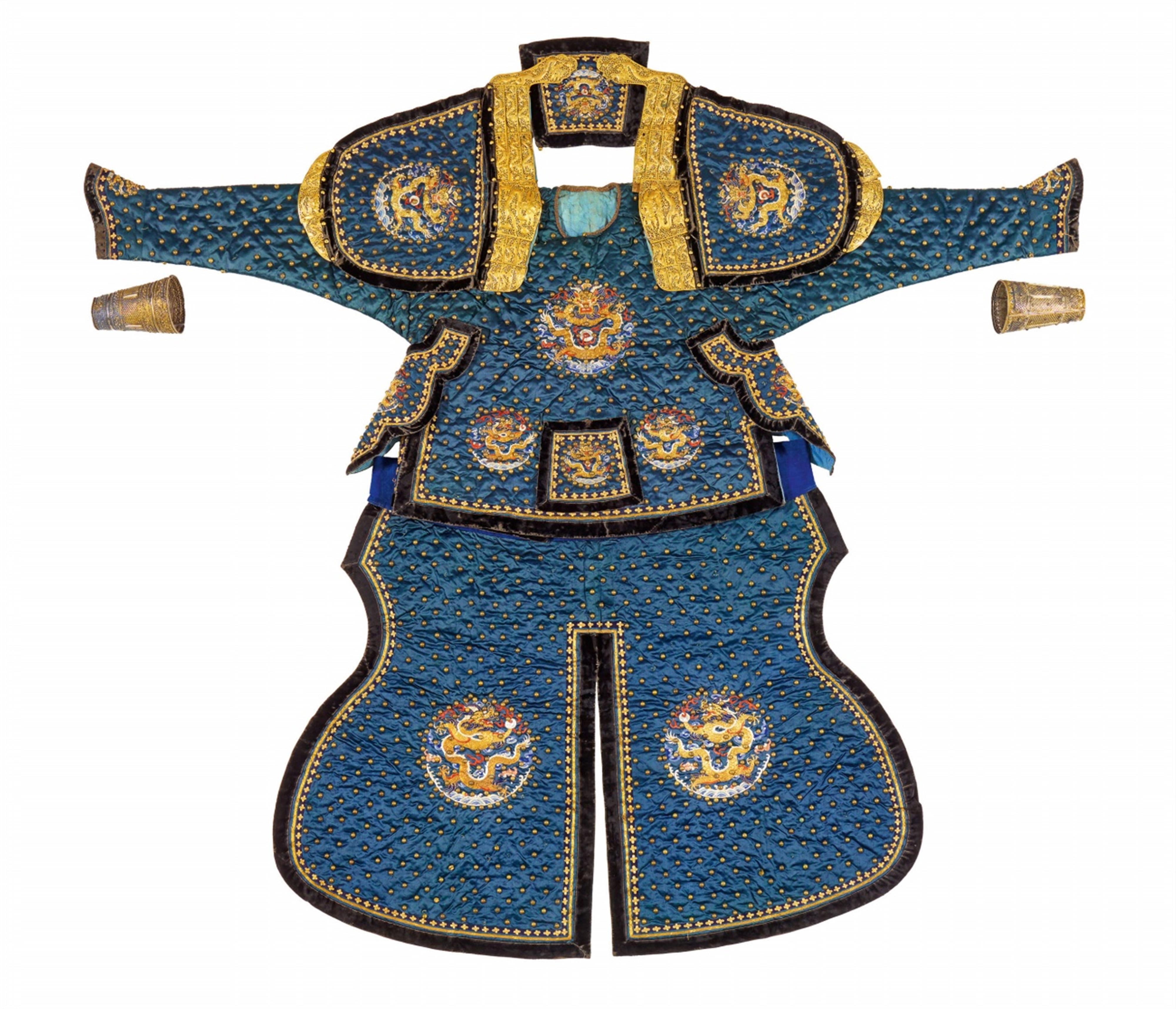A Manchu military officer's silk and metal ceremonial armour. Late 19th century - image-1