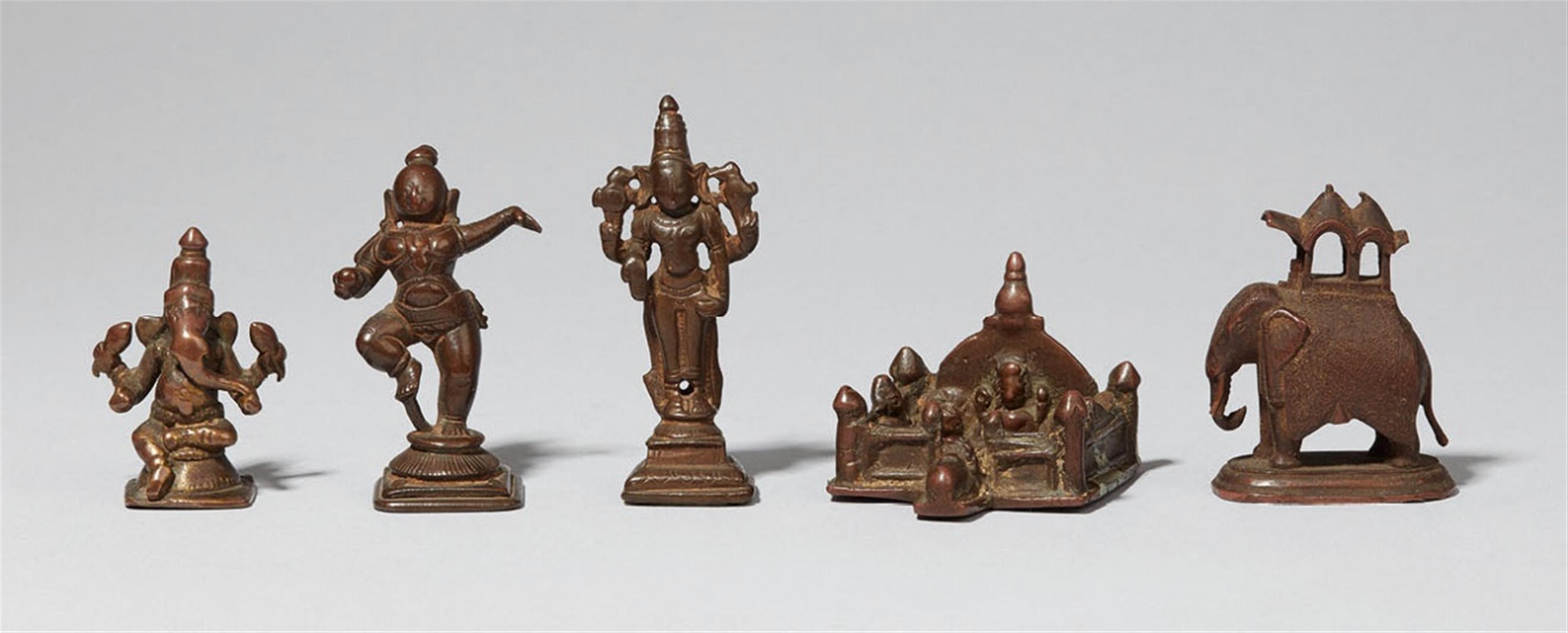 Five small bronze figures. Southern India and other regions. 17th/20th century - image-1