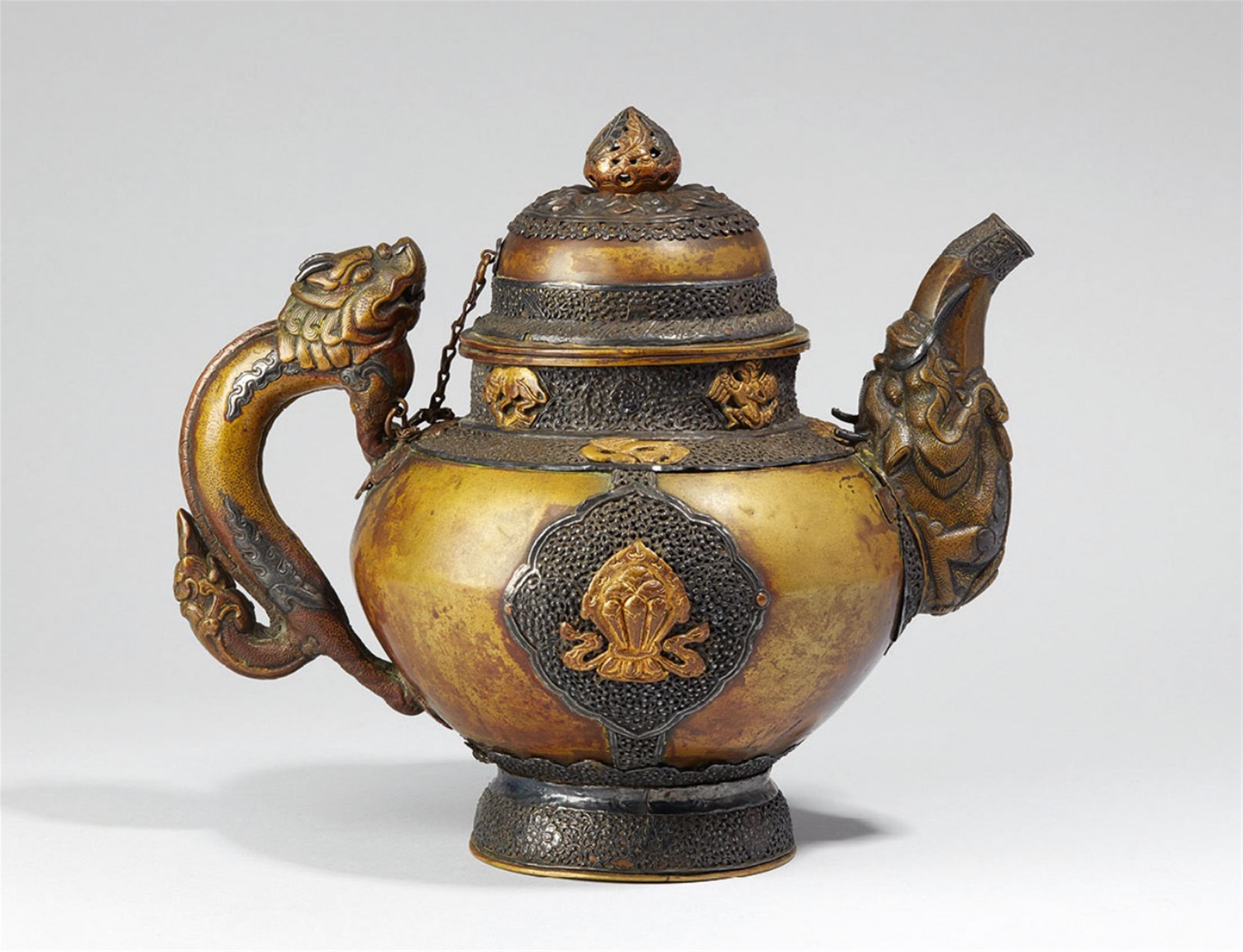 Teekanne. Messing und Silberelemente. Tibet - image-1