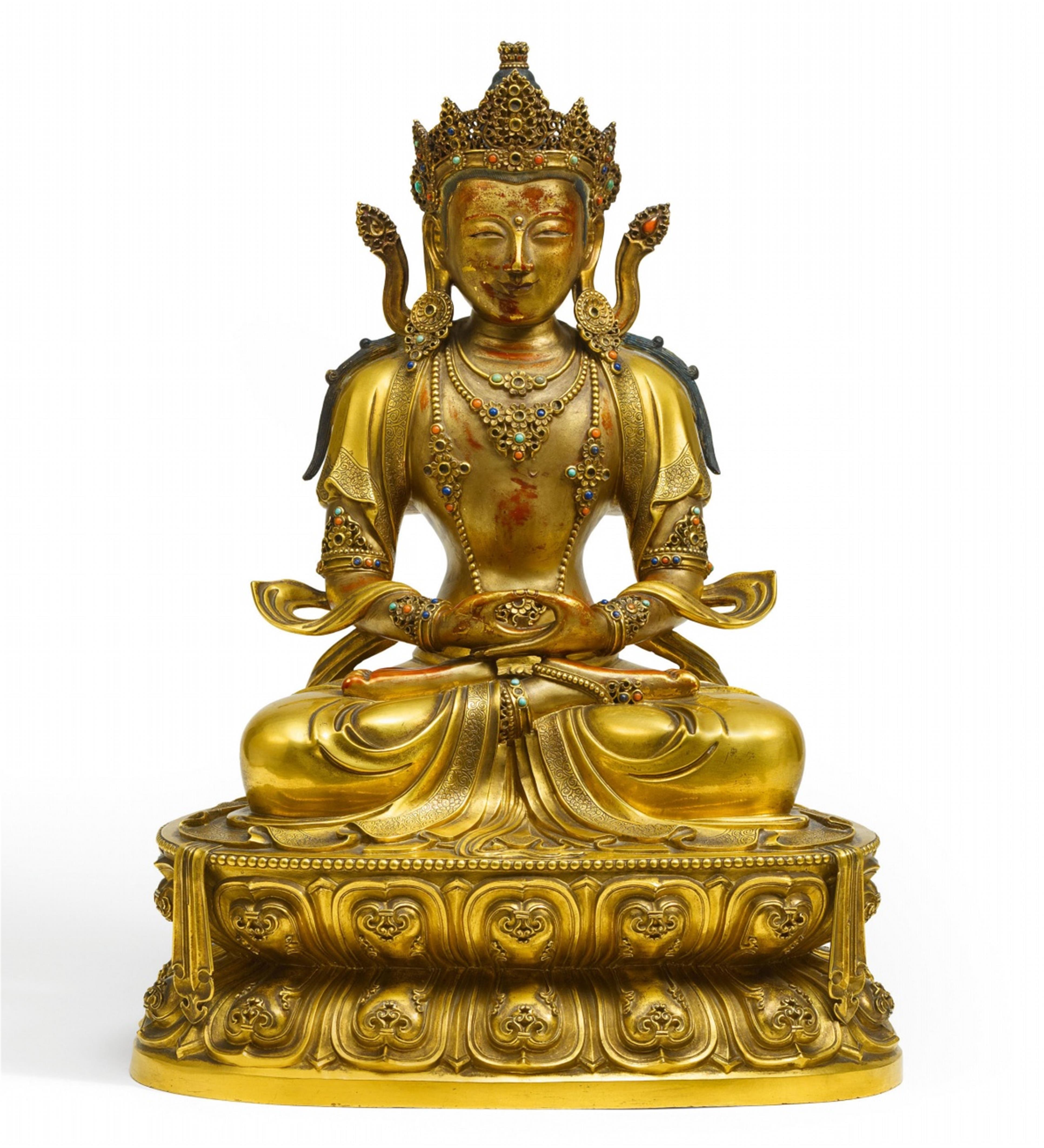 An Imperial gilt-bronze and gilded lacquer figure of Amitayus. Kangxi period. Around 1680/1700 - image-1