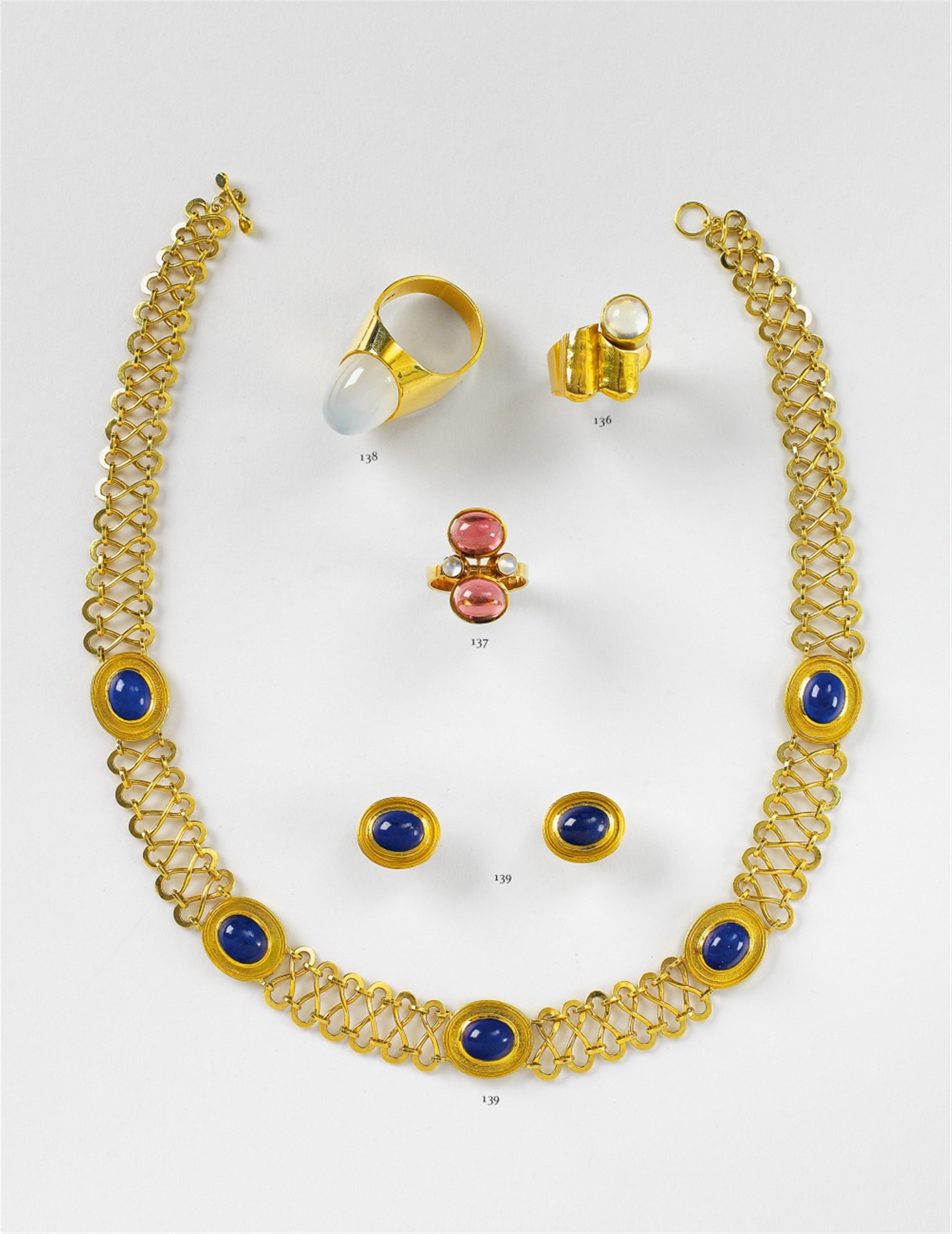 A gold and lapis lazuli demi parure - image-1