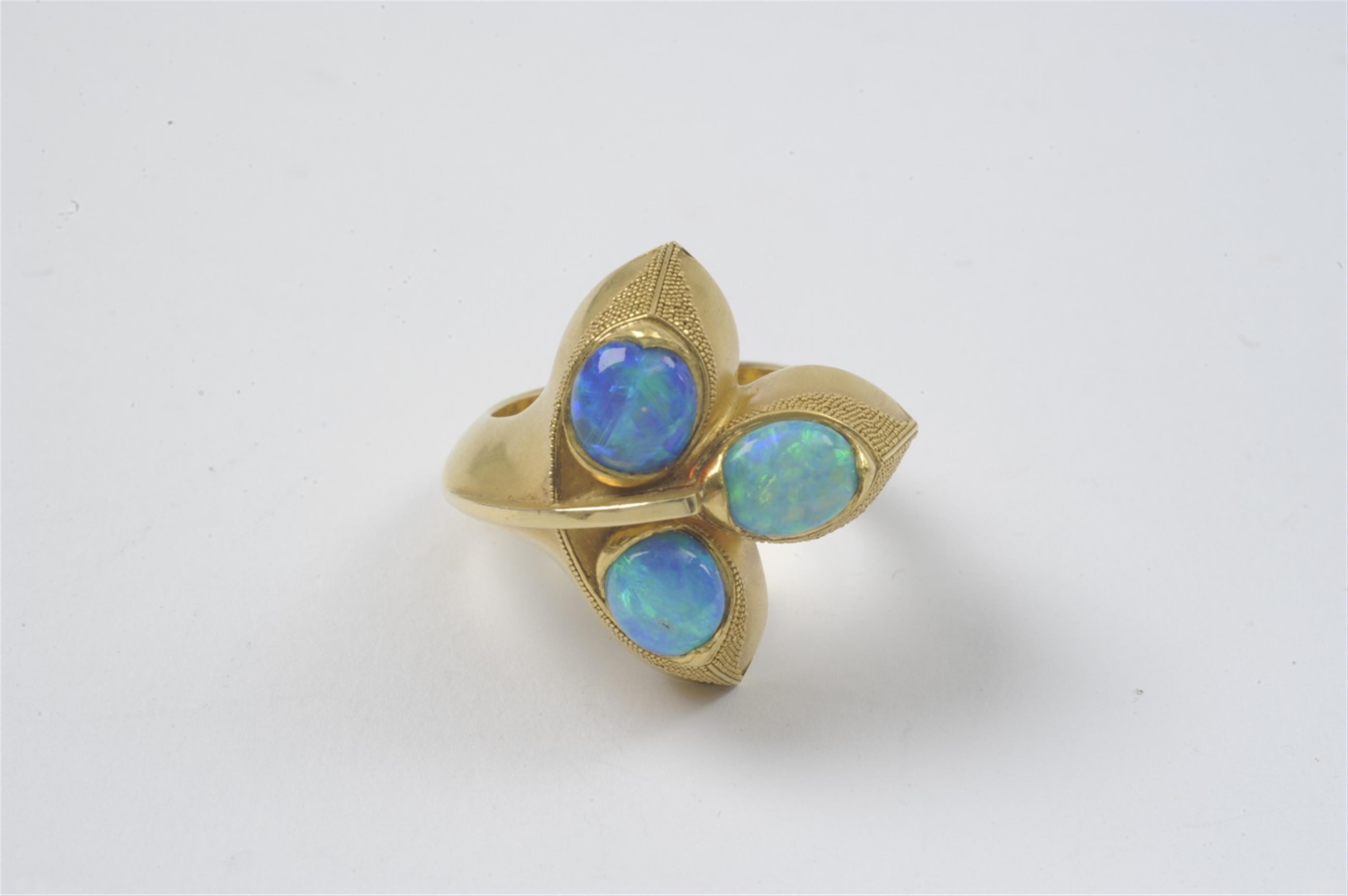 Ring mit Opalen und Granulation - image-2