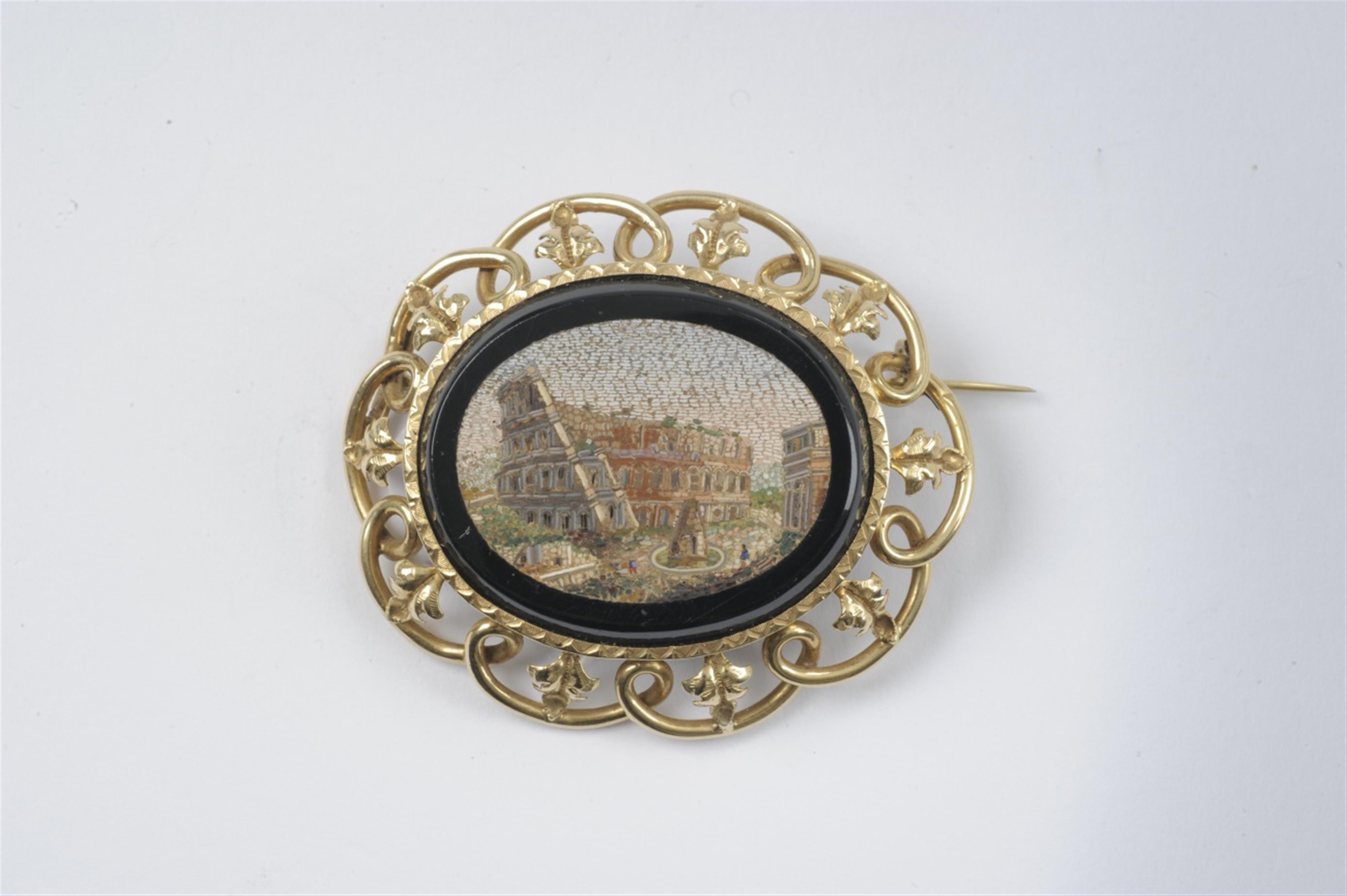 An 18k gold Roman micro mosaic brooch - image-1