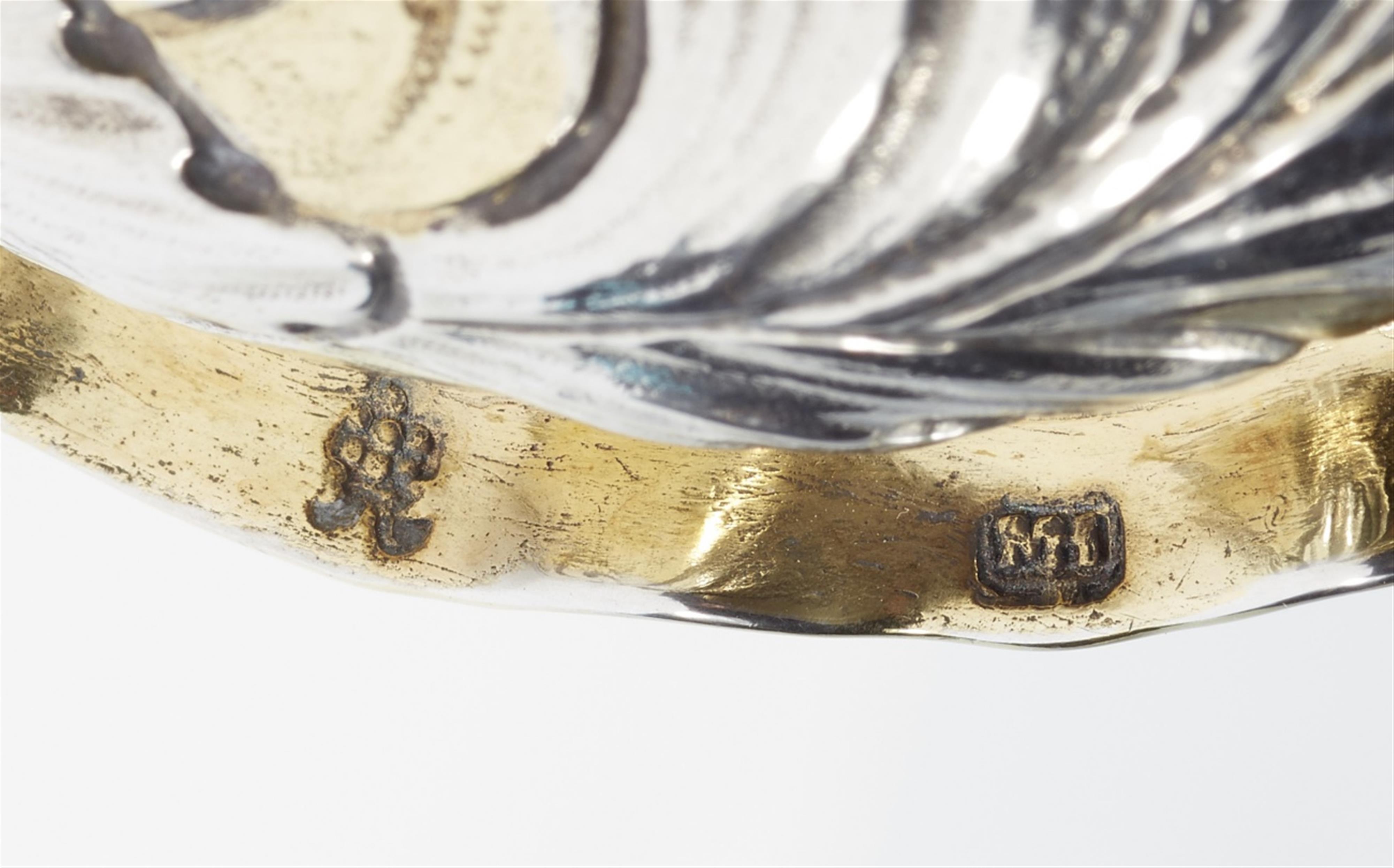 A pair of Baroque Augsburg parcel gilt silver salts. Marks of Martin II Heuglin, 1659 - 63. - image-2