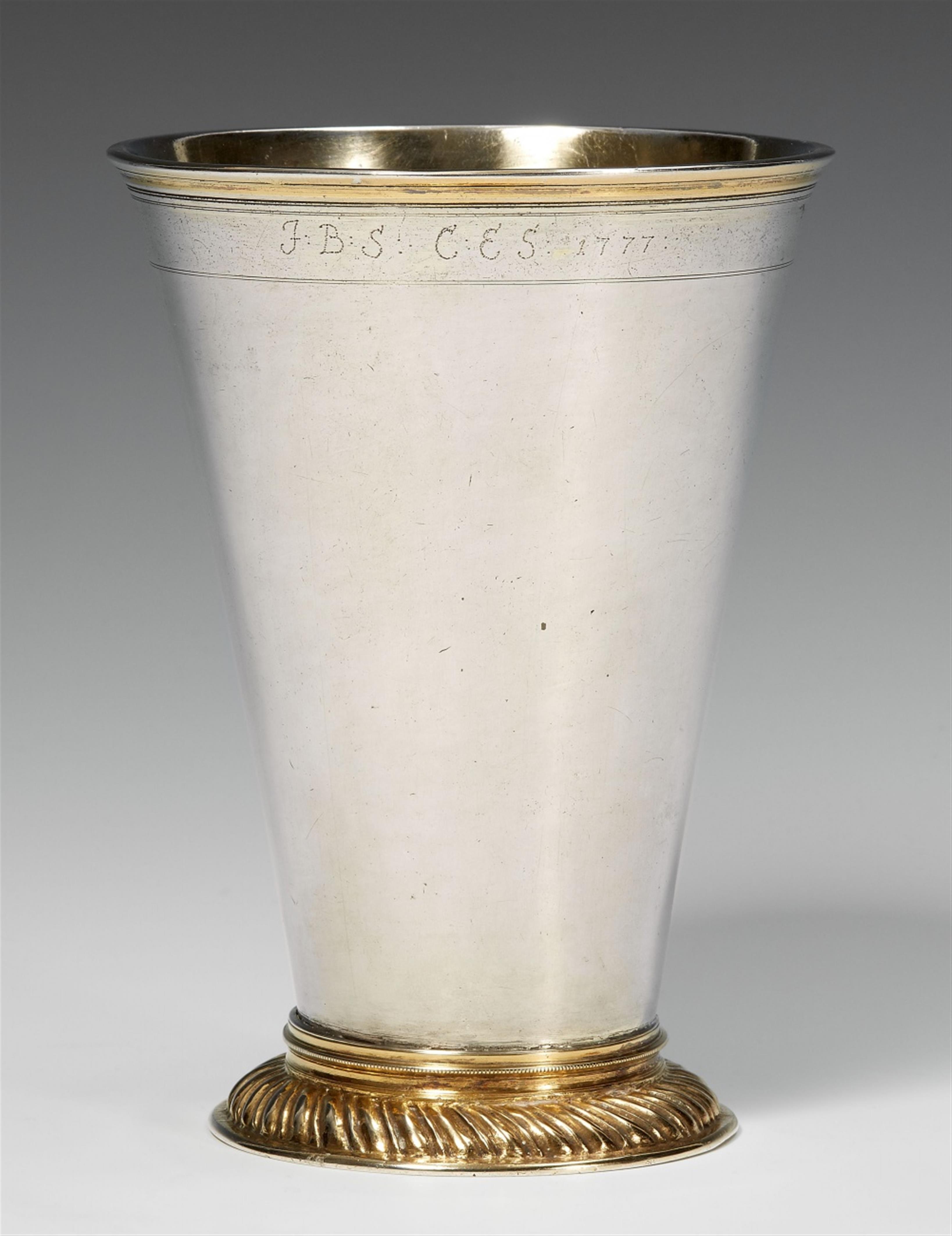 A Riga parcel gilt silver beaker. Marks of Johann Christian Henck, ca. 1770. - image-1