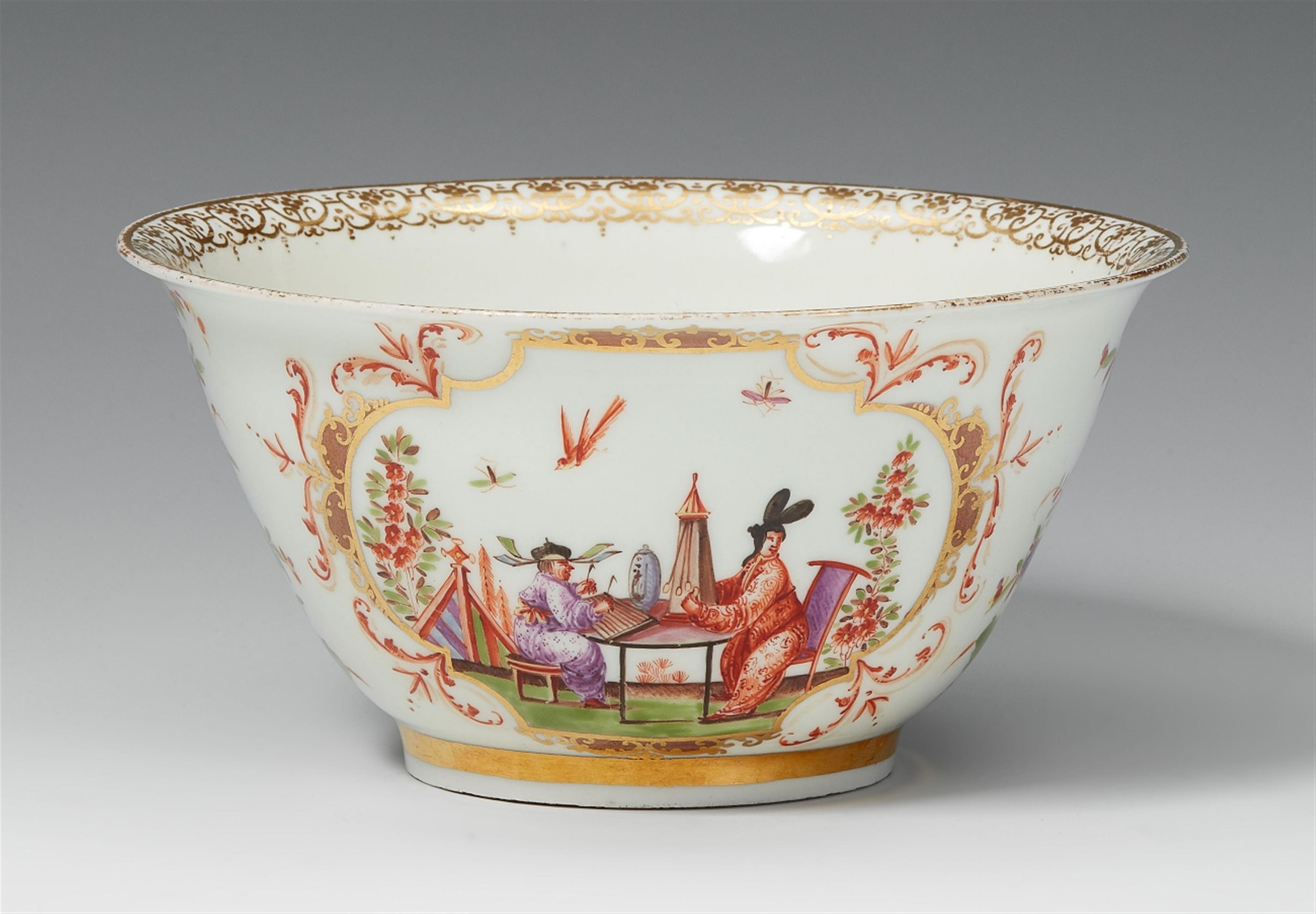 An early Meissen porcelain slop bowl with chinoiserie decor - image-2