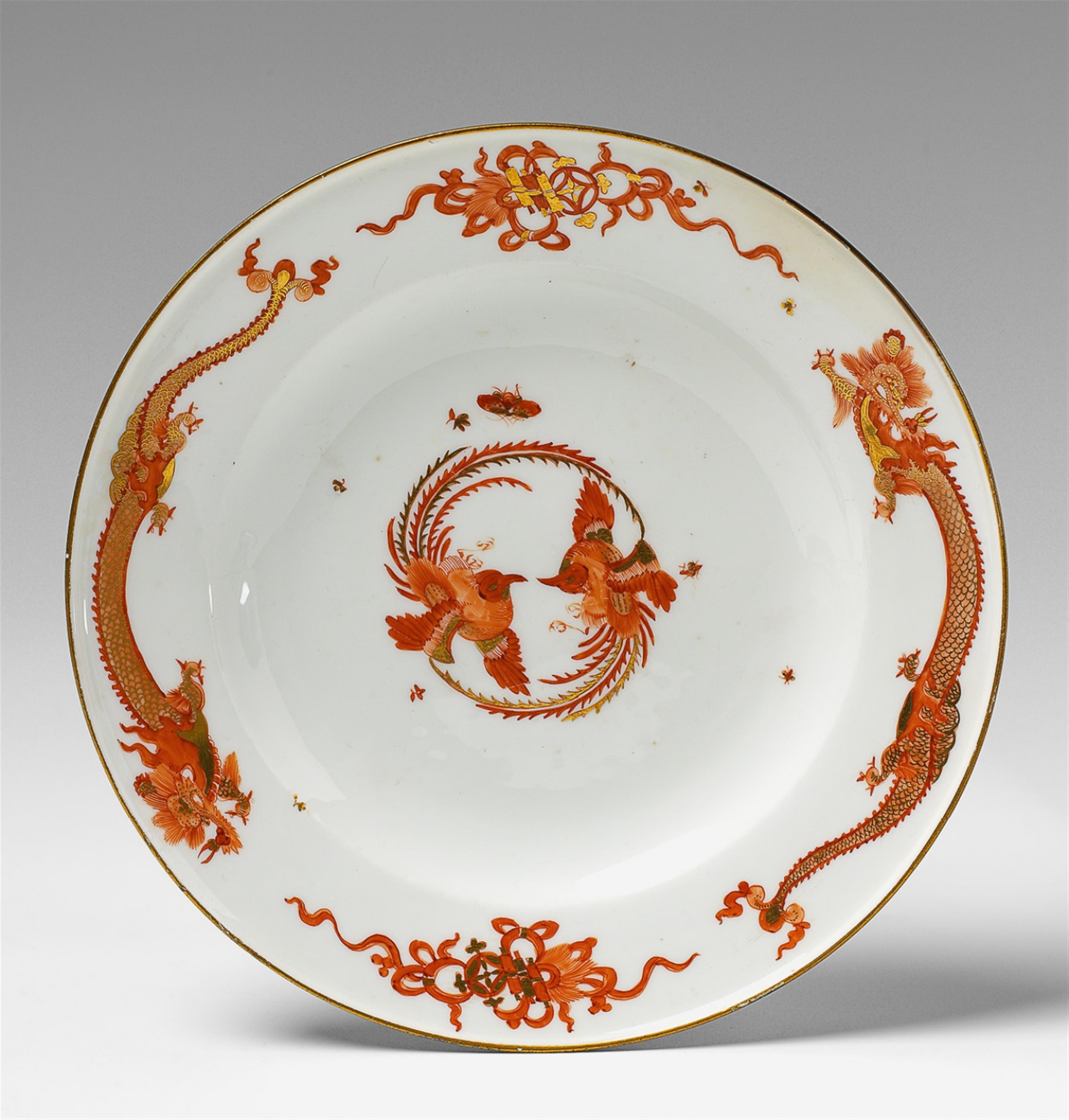 A Meissen porcelain plate with Japanese style red dragon decor - image-1