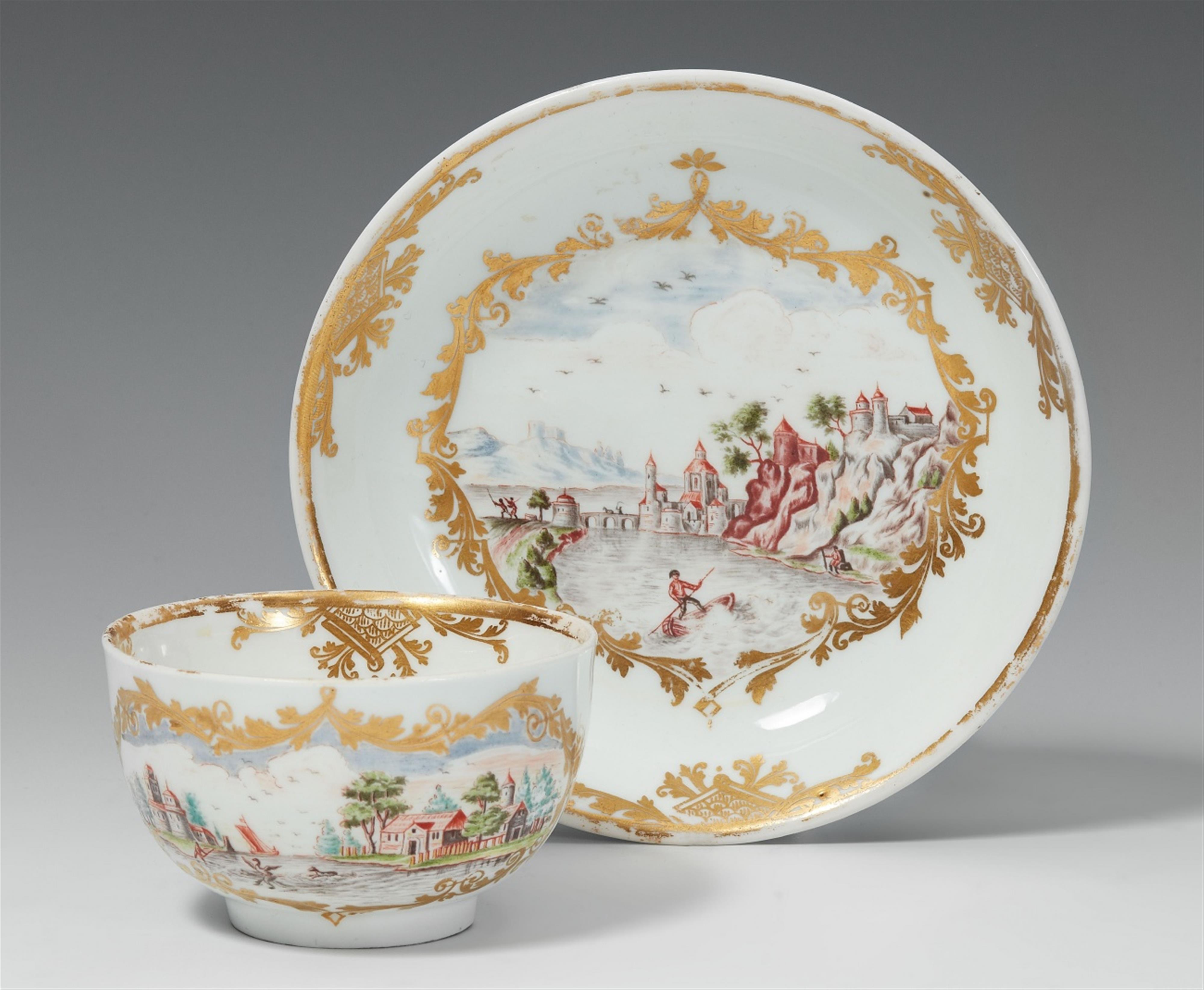 A Meissen porcelain cup with "hausmaler" decor - image-1