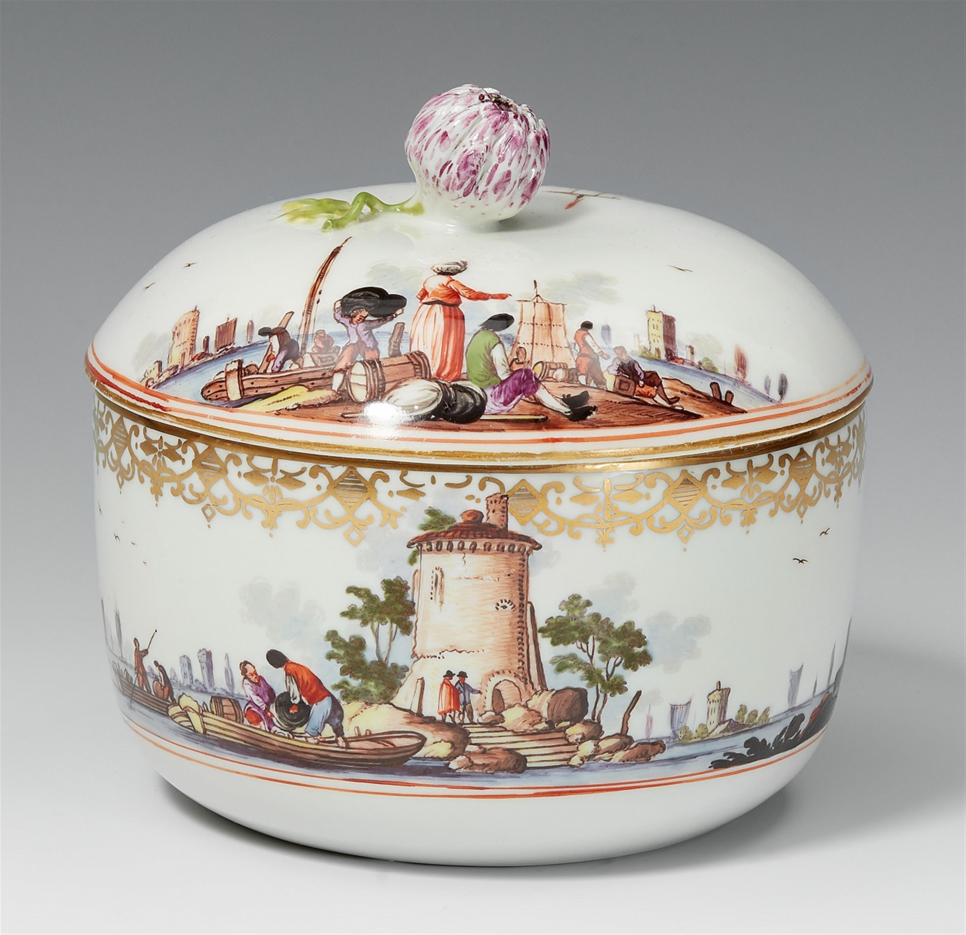 A Meissen porcelain box with "kauffahrtei" decor - image-1