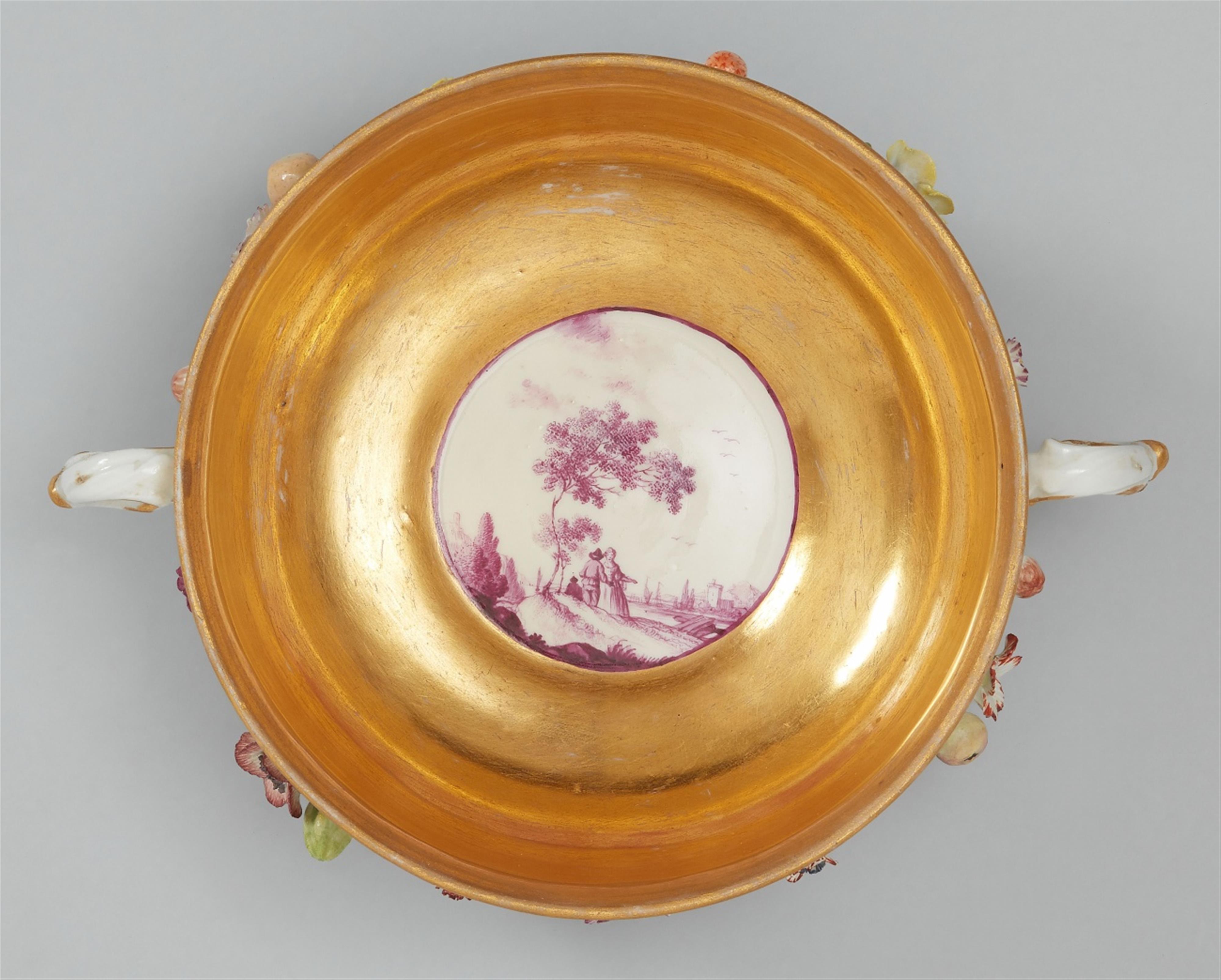A rare Meissen tureen with floral appliques - image-2