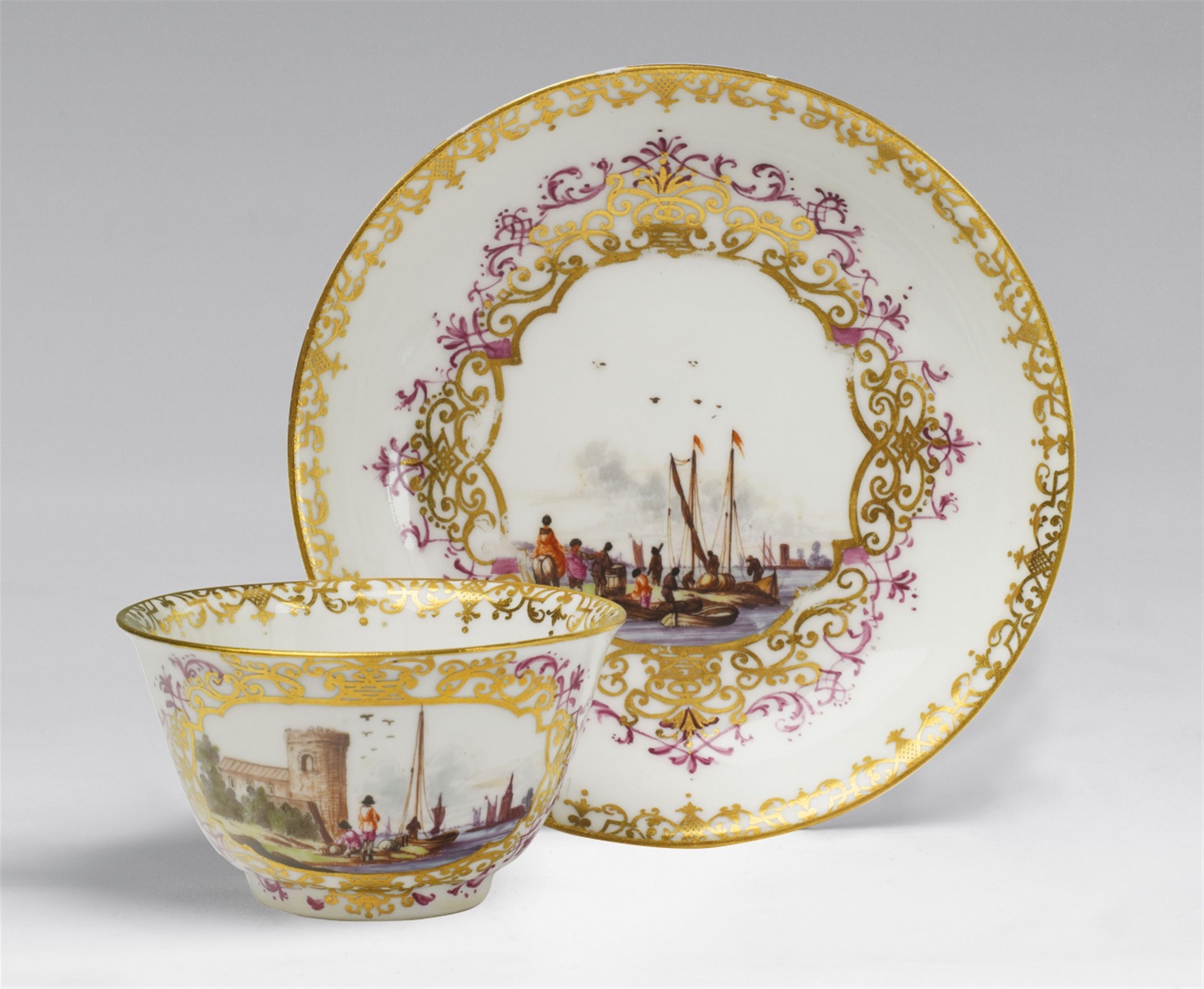 A Meissen porcelain teabowl with merchant scenes - image-3