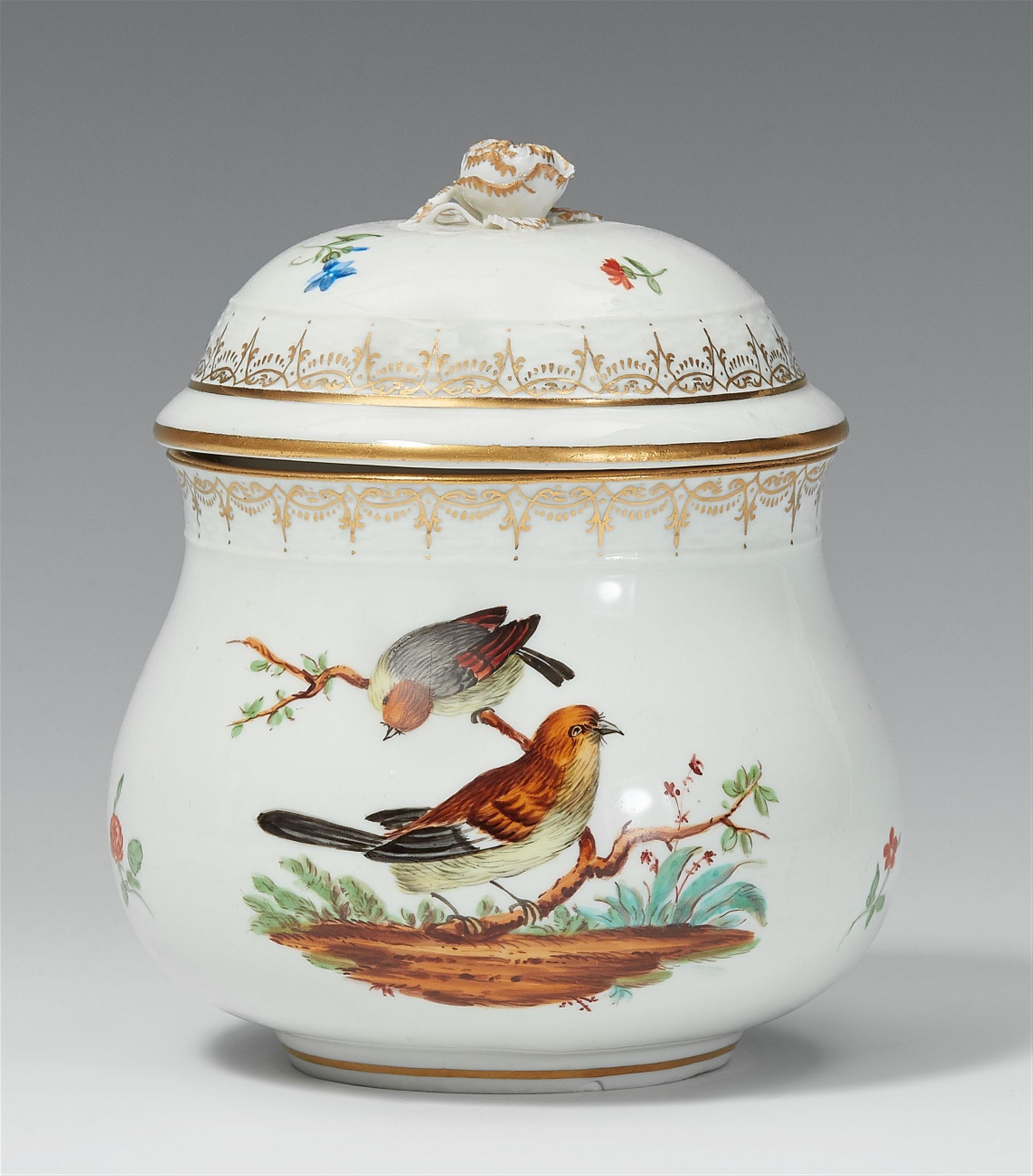 An Ansbach porcelain sugar box - image-1