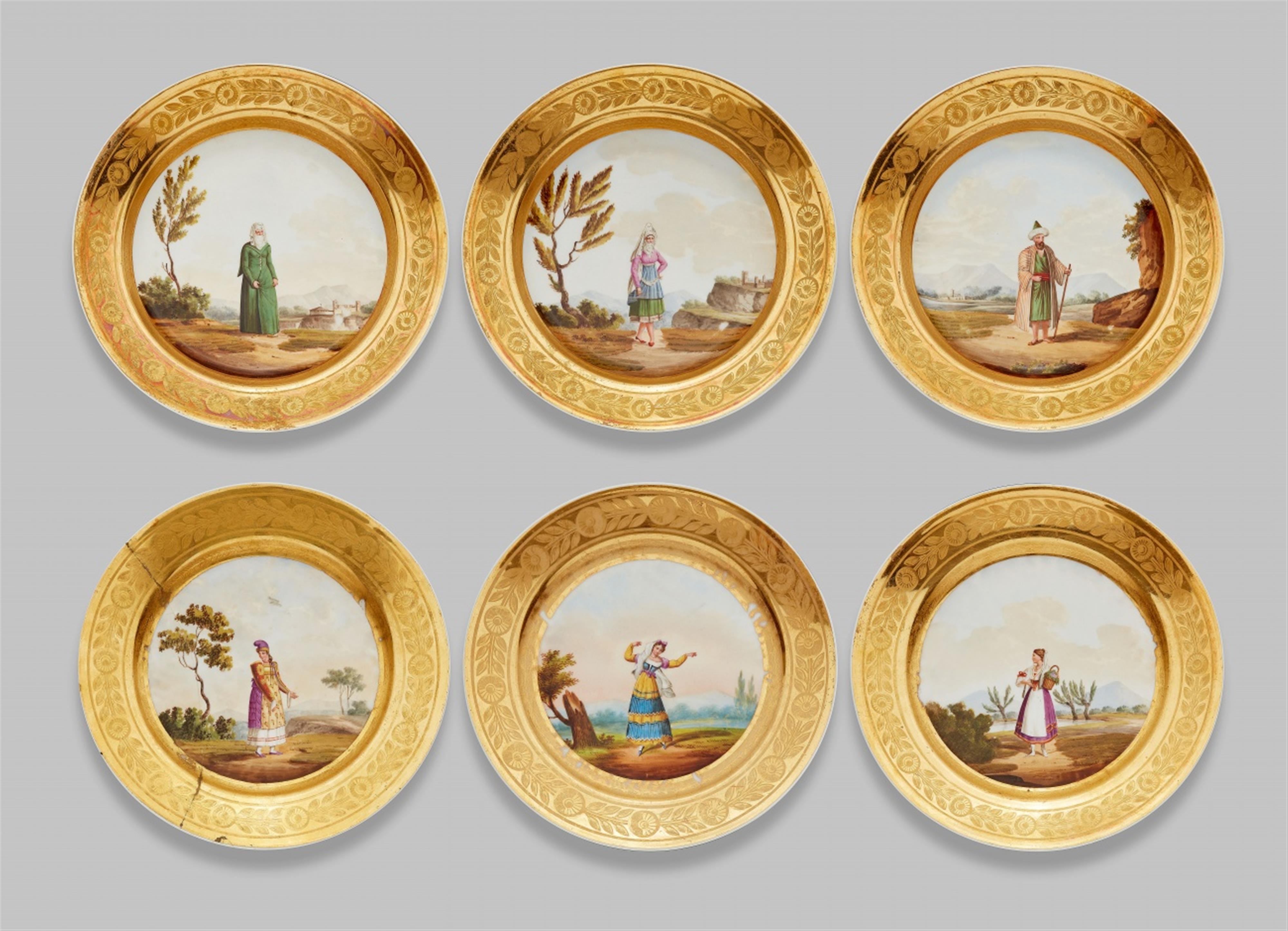 A set of six Paris porcelain plates - image-1
