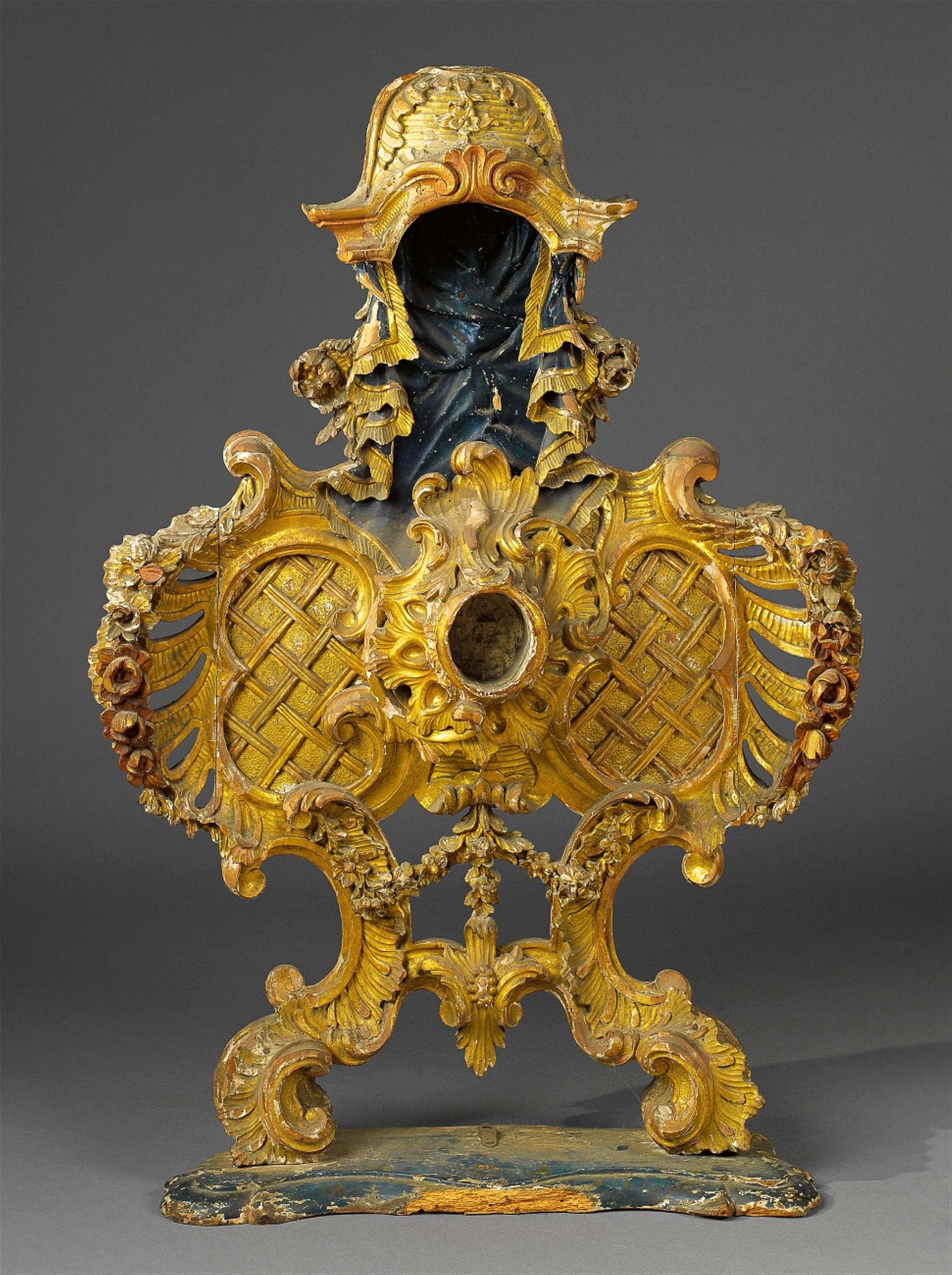 A Baroque carved giltwood altarpiece - image-1