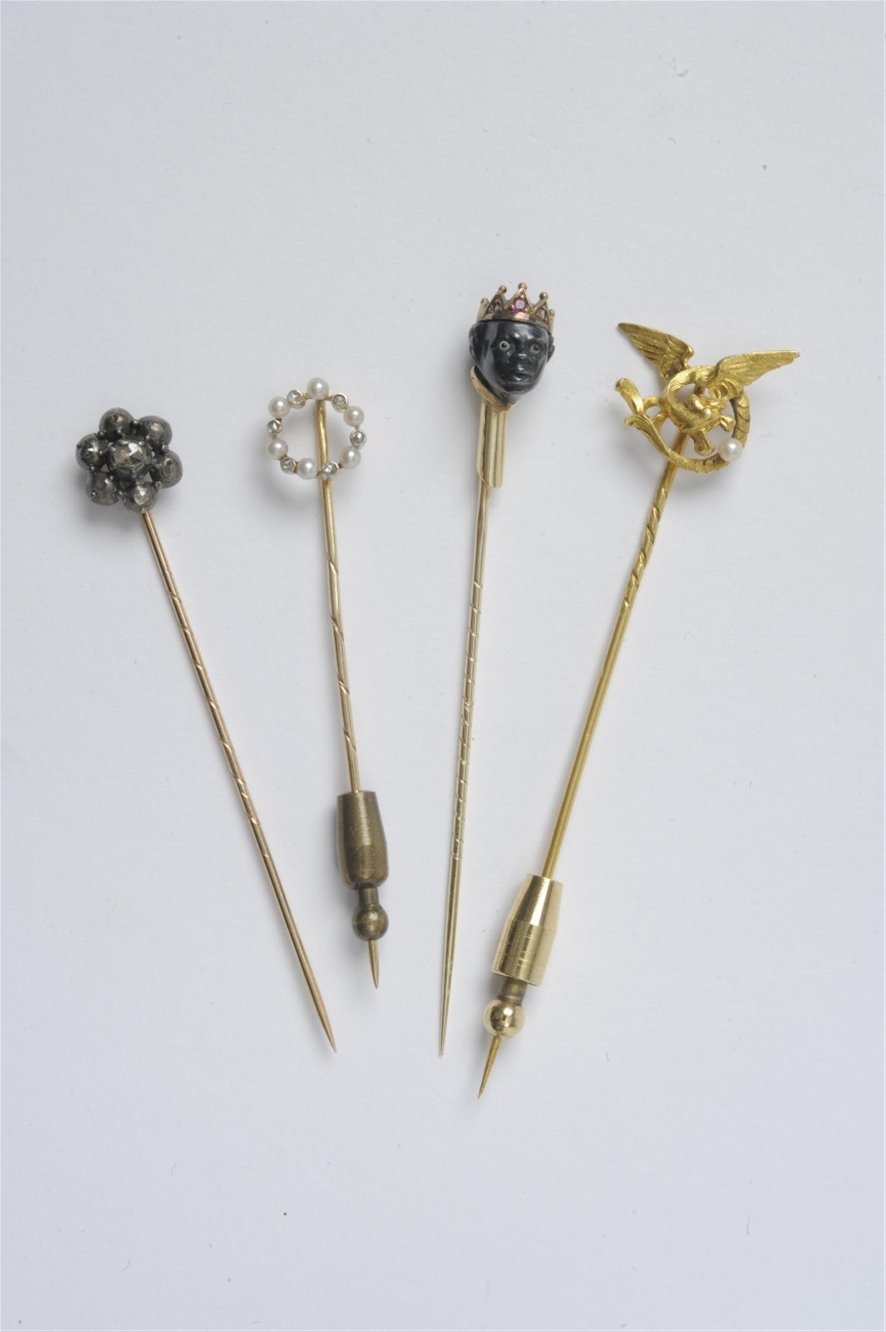 Four 19th century tie pins - image-1