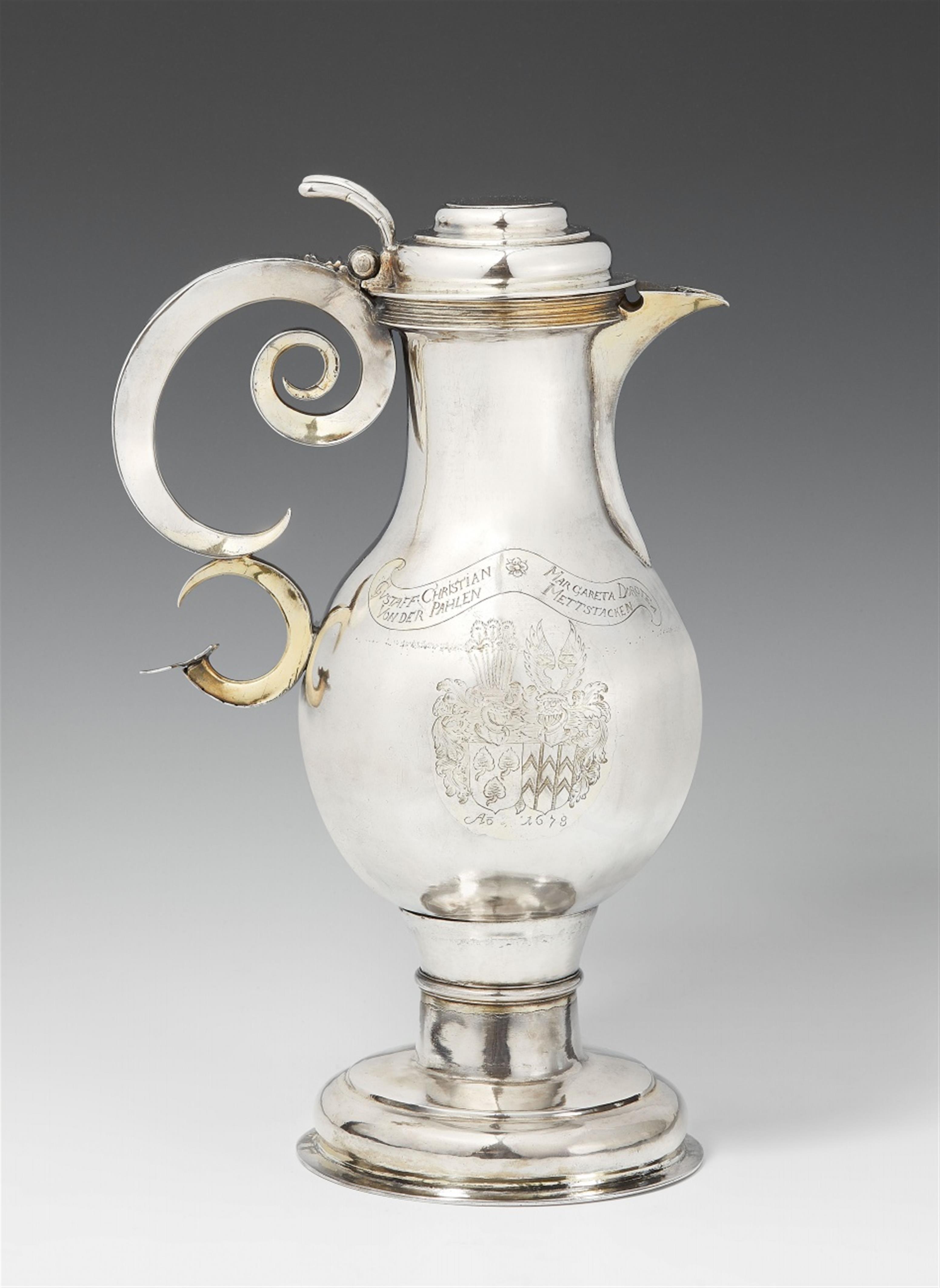 An important Reval parcel gilt silver communion jug made for the Barons von der Pahlen. Marks of Peter Polack, ca. 1678. - image-1