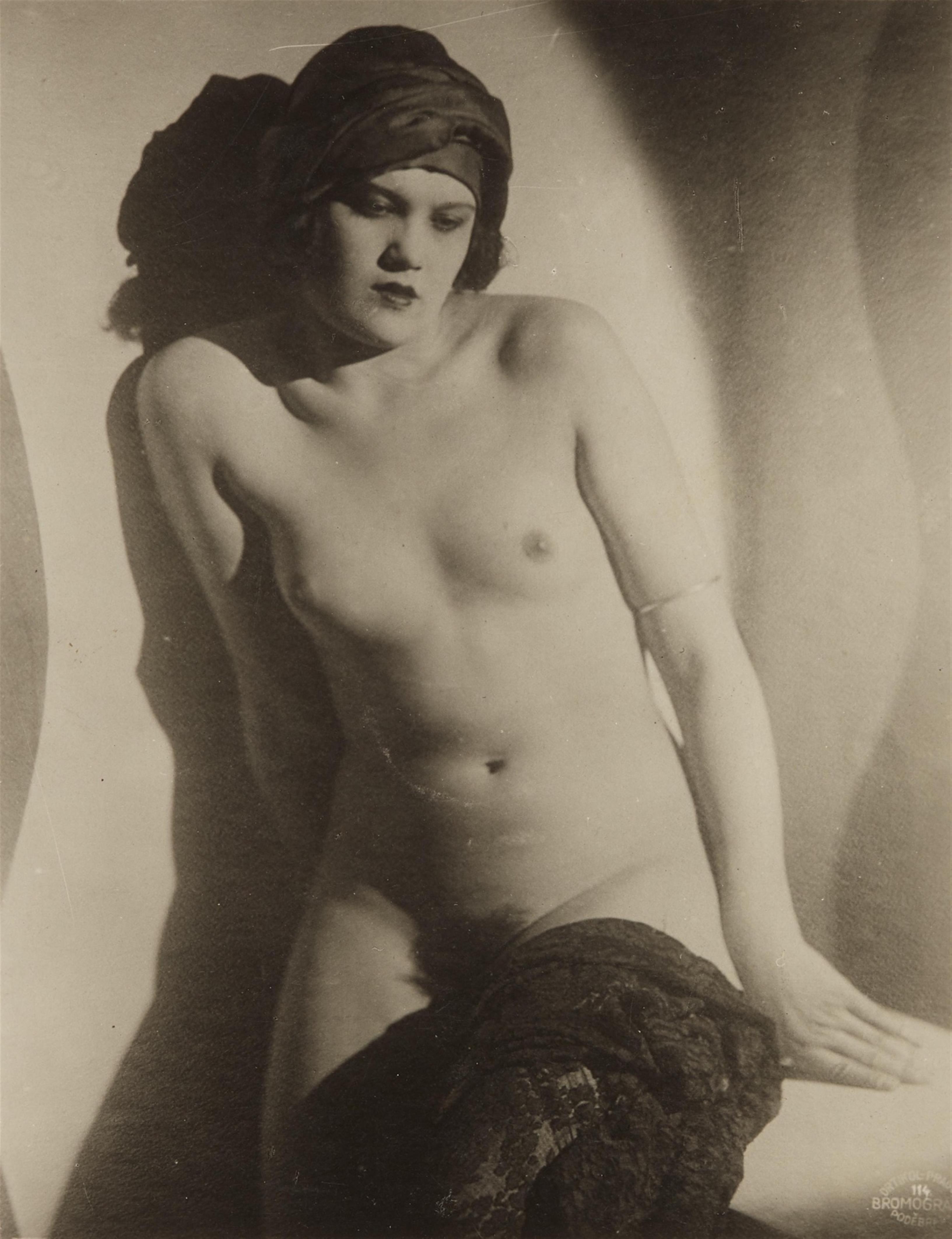 František Drtikol - Untitled (Nudes) - image-2